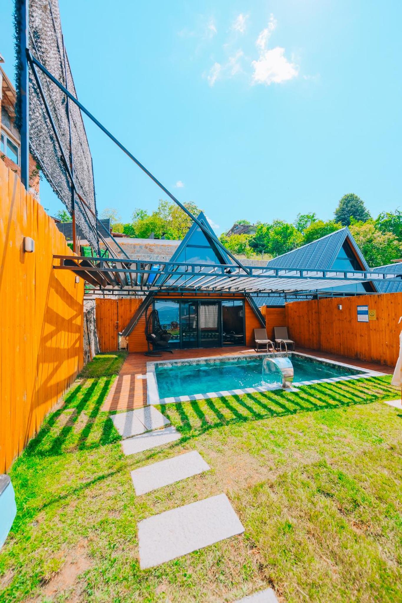Bungorise Bungalov