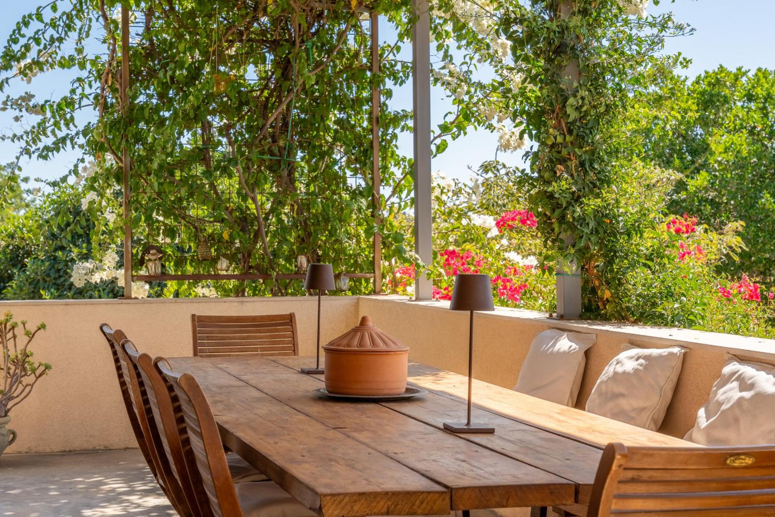 Villa Silvia with Swimming Pool by Wonderful Italy