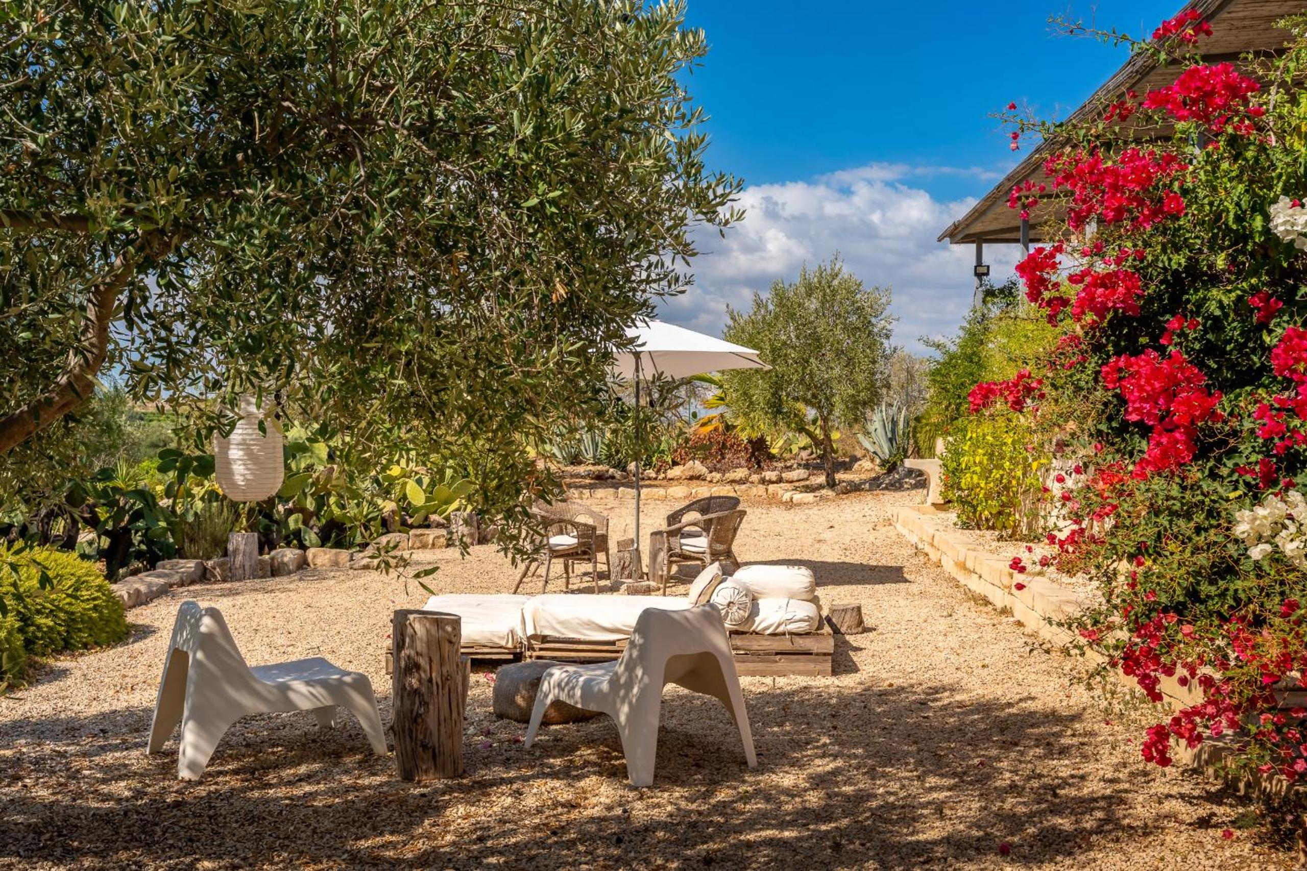 Villa Silvia with Swimming Pool by Wonderful Italy