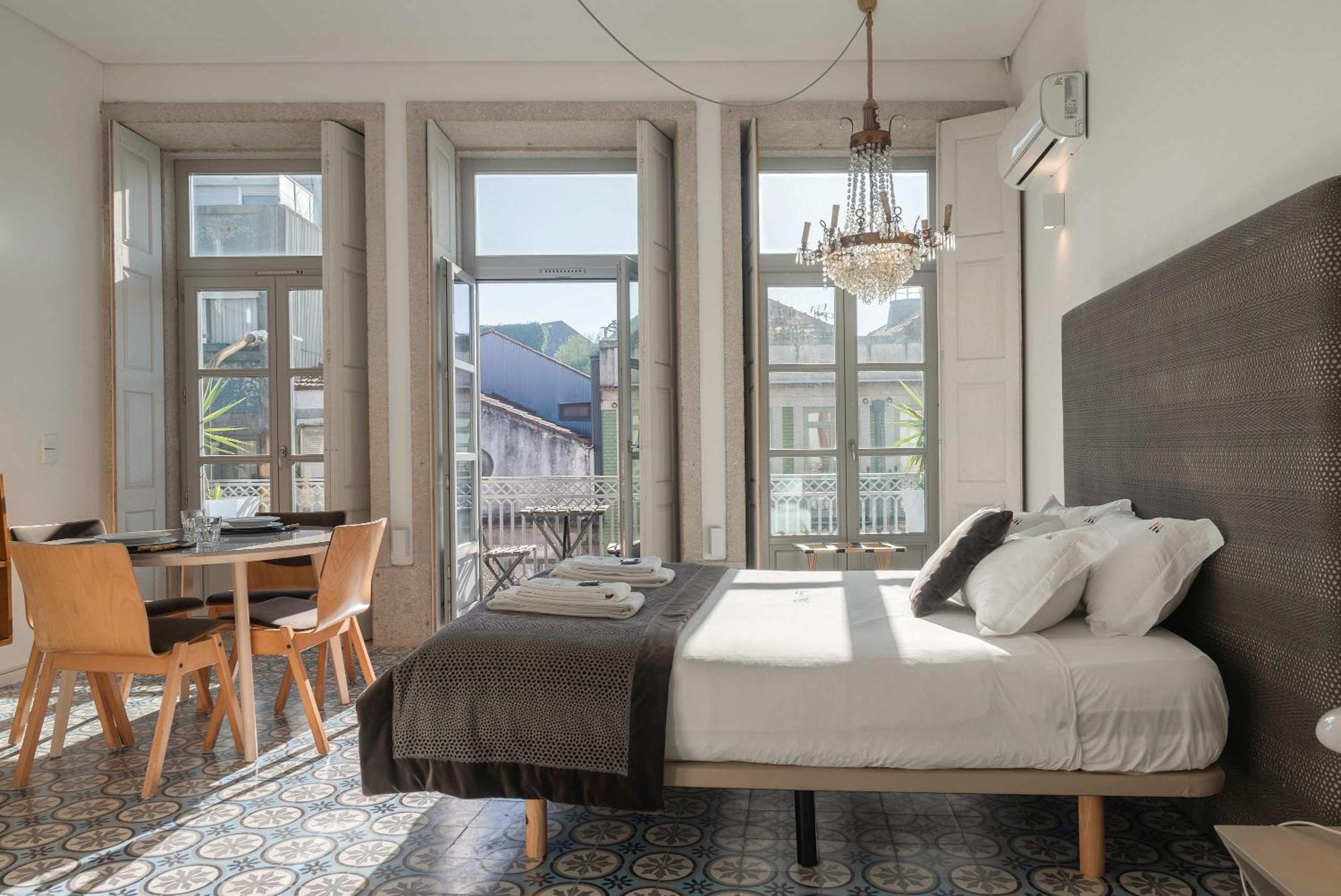 Liiiving in Porto - Design Palace Studio