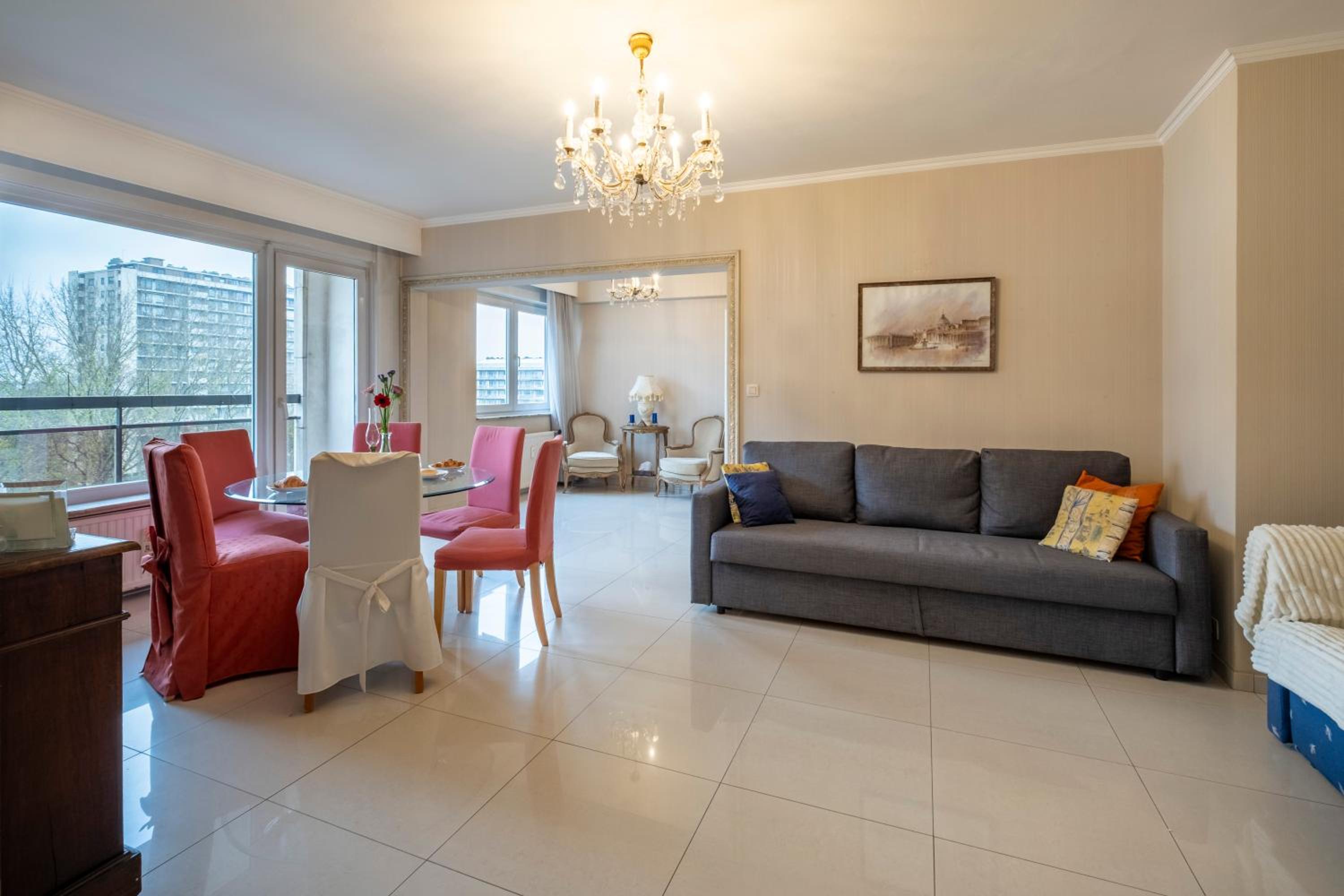 Brussels Expo Elegant residence