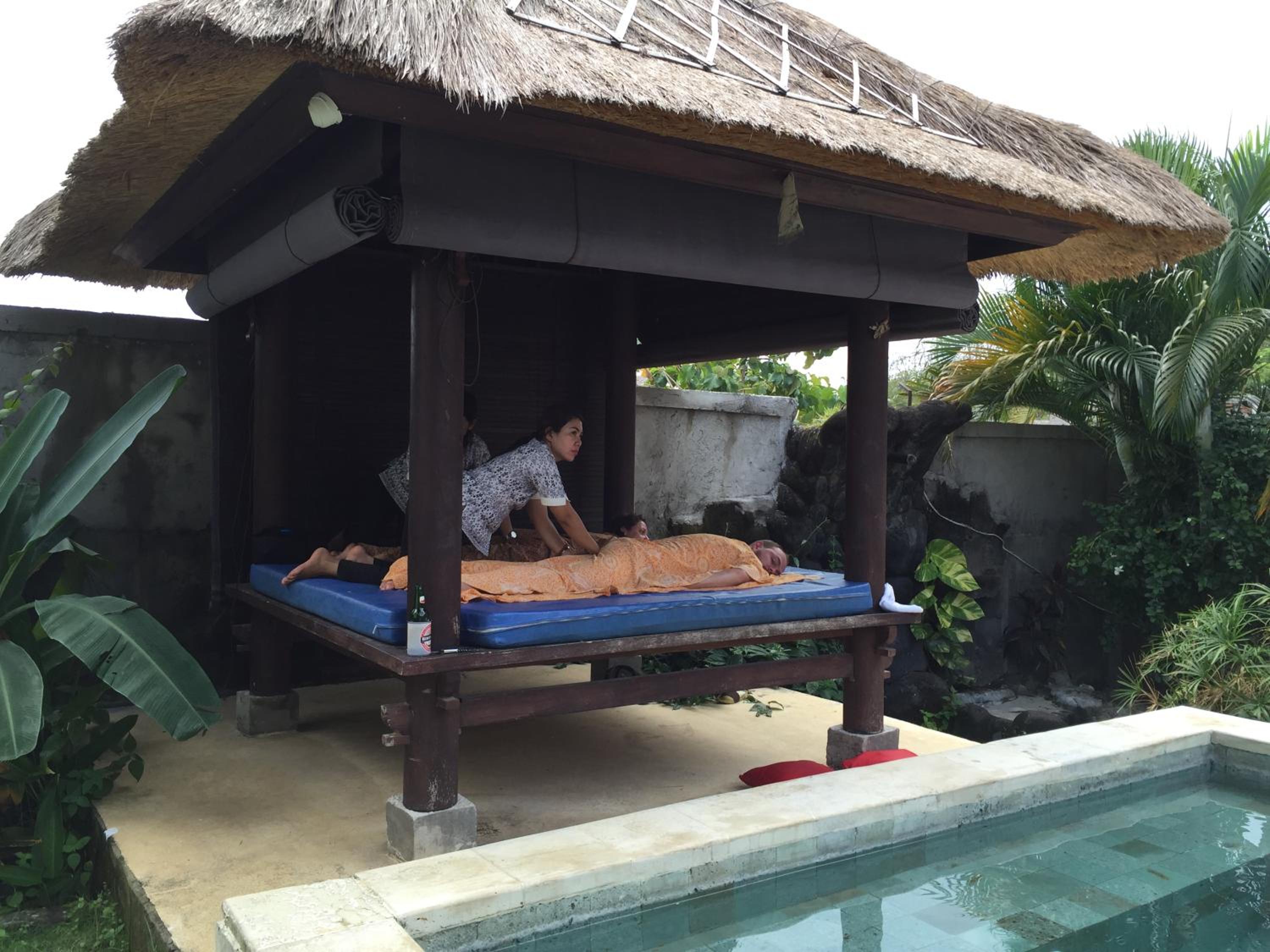 Hill Dance Bali American Hotel