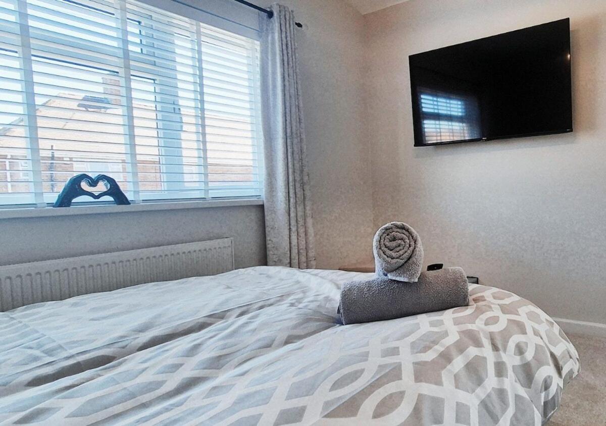 Cosy 2BR House on Quiet Street