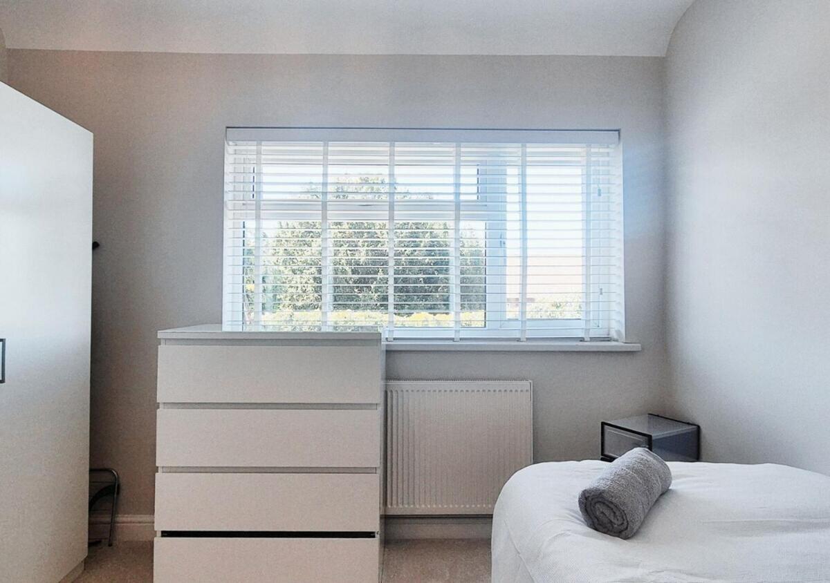 Cosy 2BR House on Quiet Street