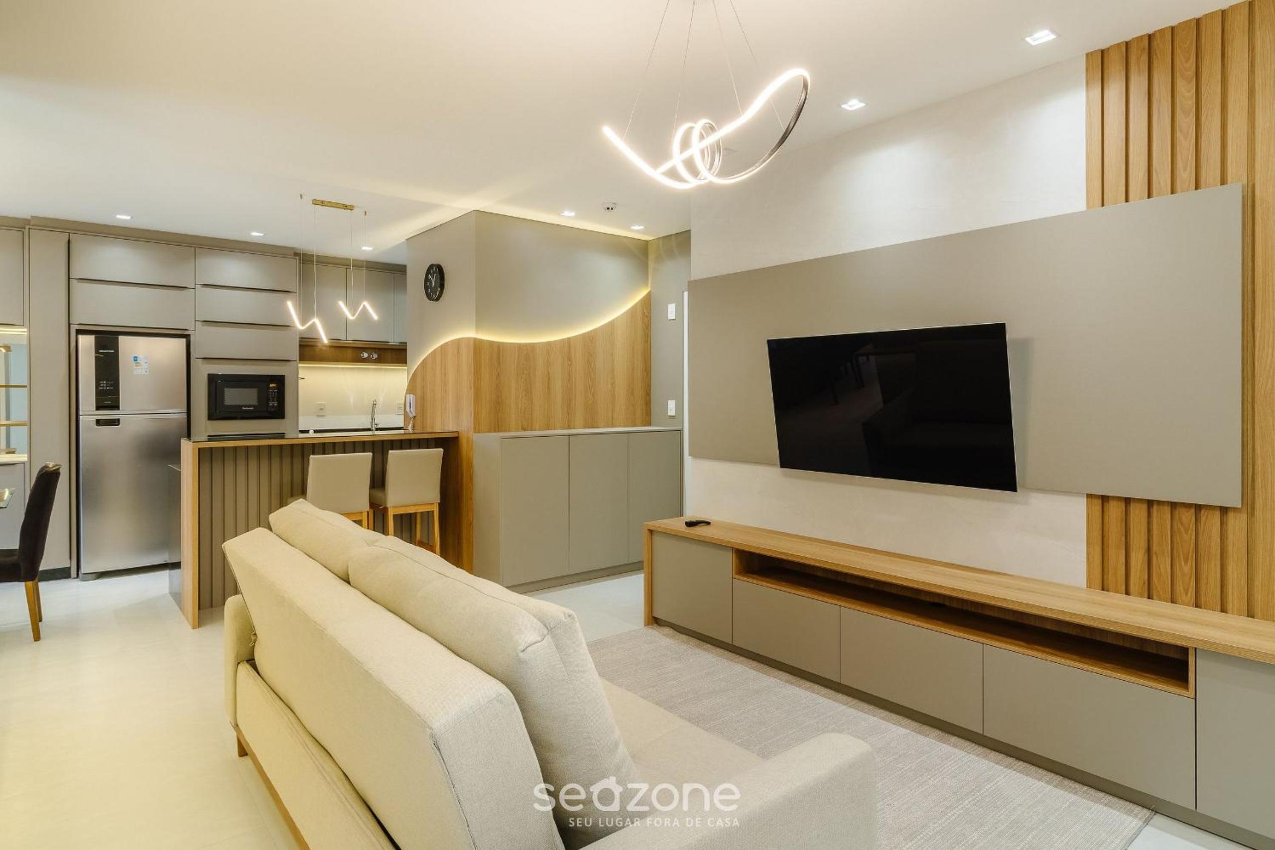 Apartments in a building 200 m from Perequê beach - RIHs