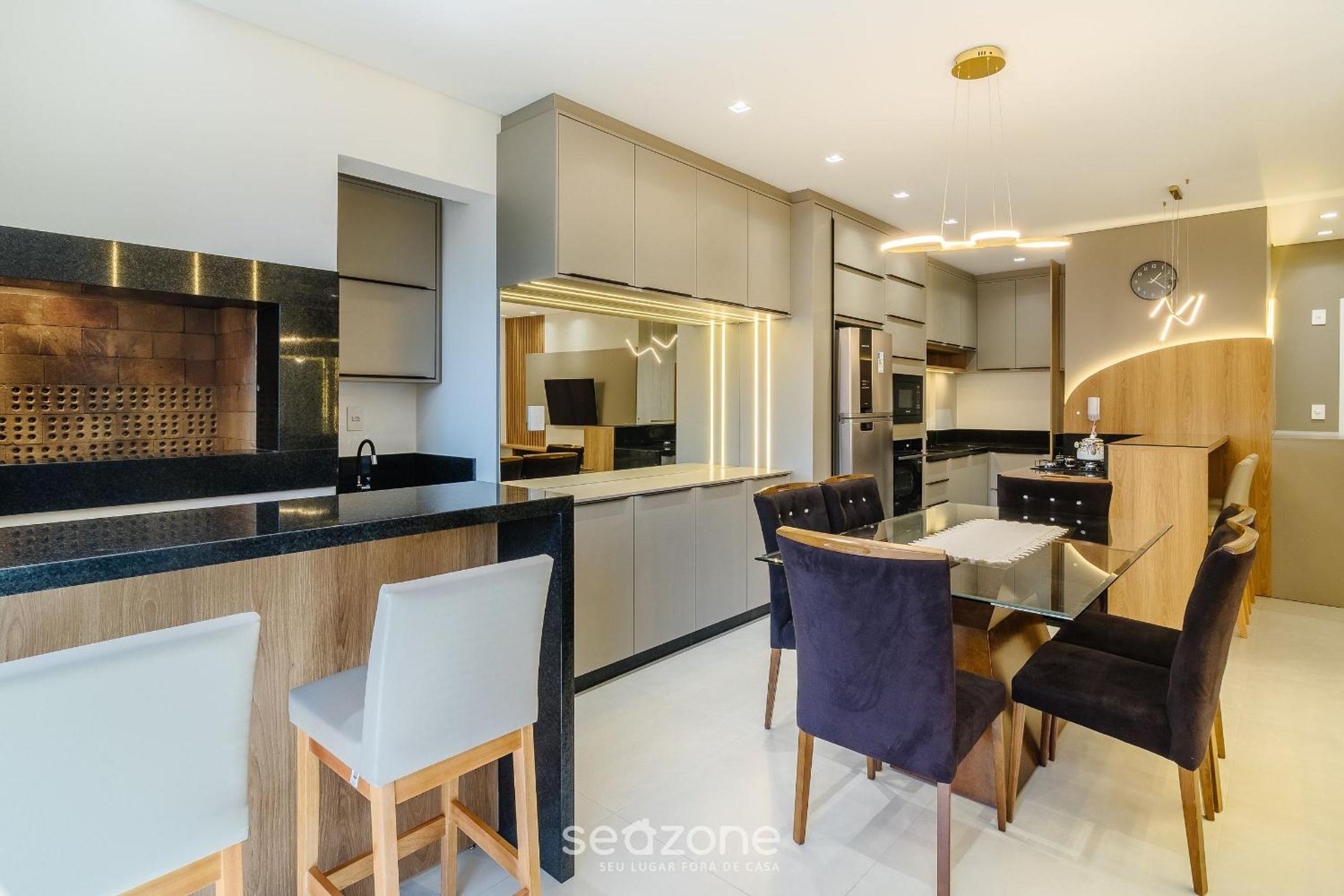 Apartments in a building 200 m from Perequê beach - RIHs