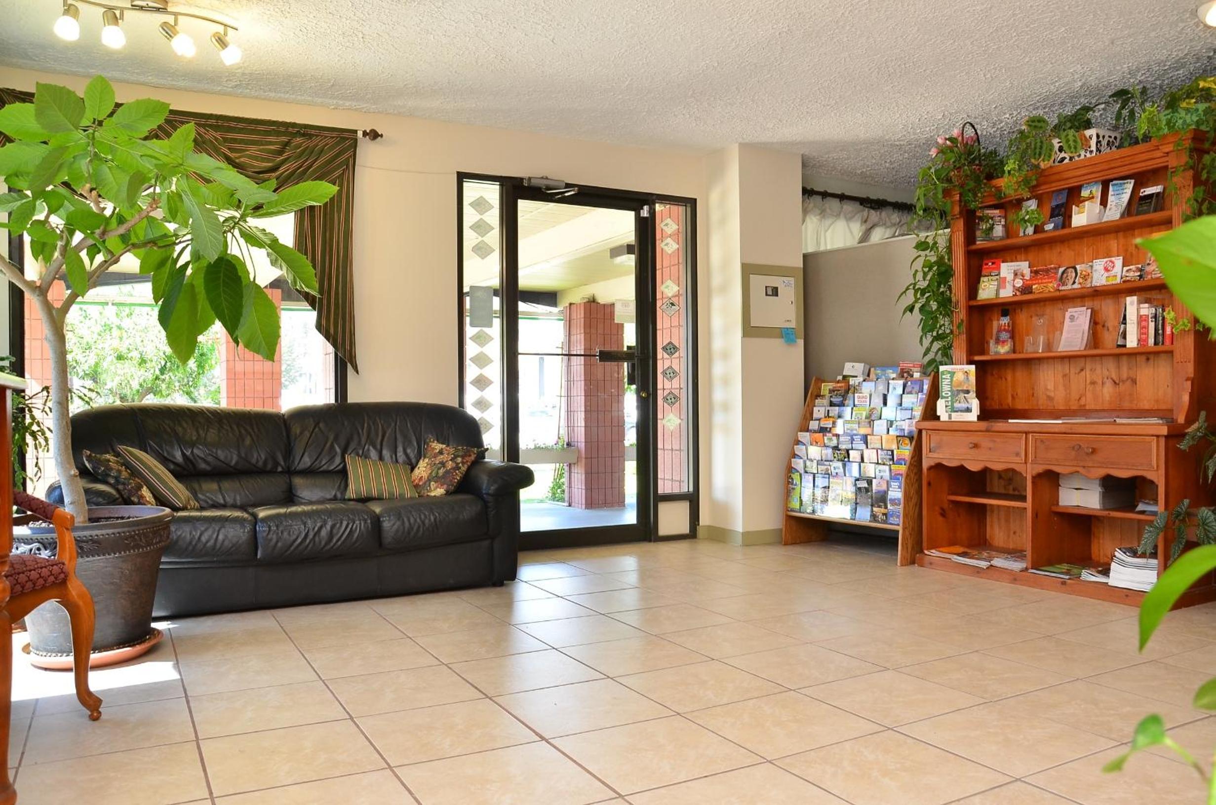 Canadas Best Value Inn Kelowna - Image 4