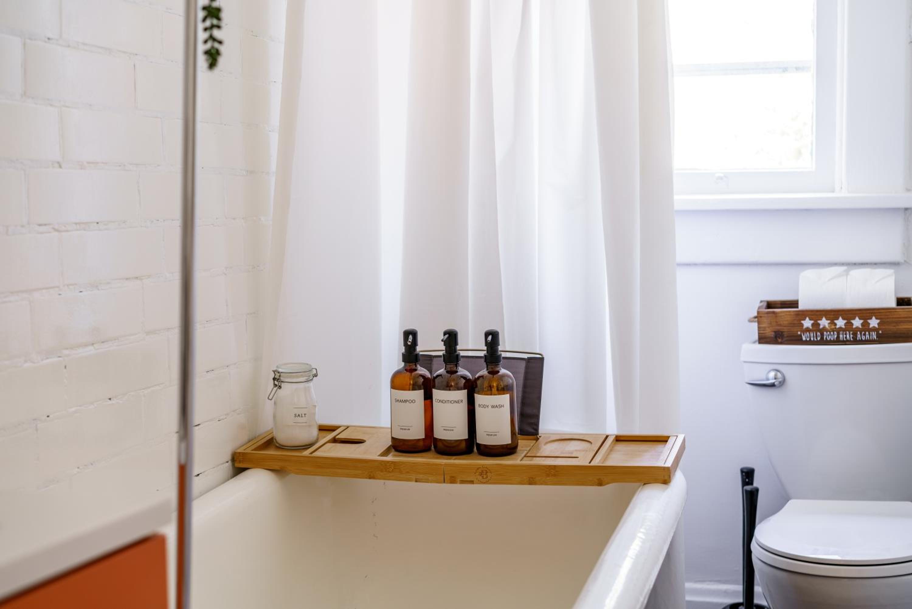Jungle House Columbus Downtown Free Parking Sleeps 8 - Near Convention Center & Nationwide Arena - 2BR Luxury Home - Pet Friendly Over 5,800 Five Star Stay