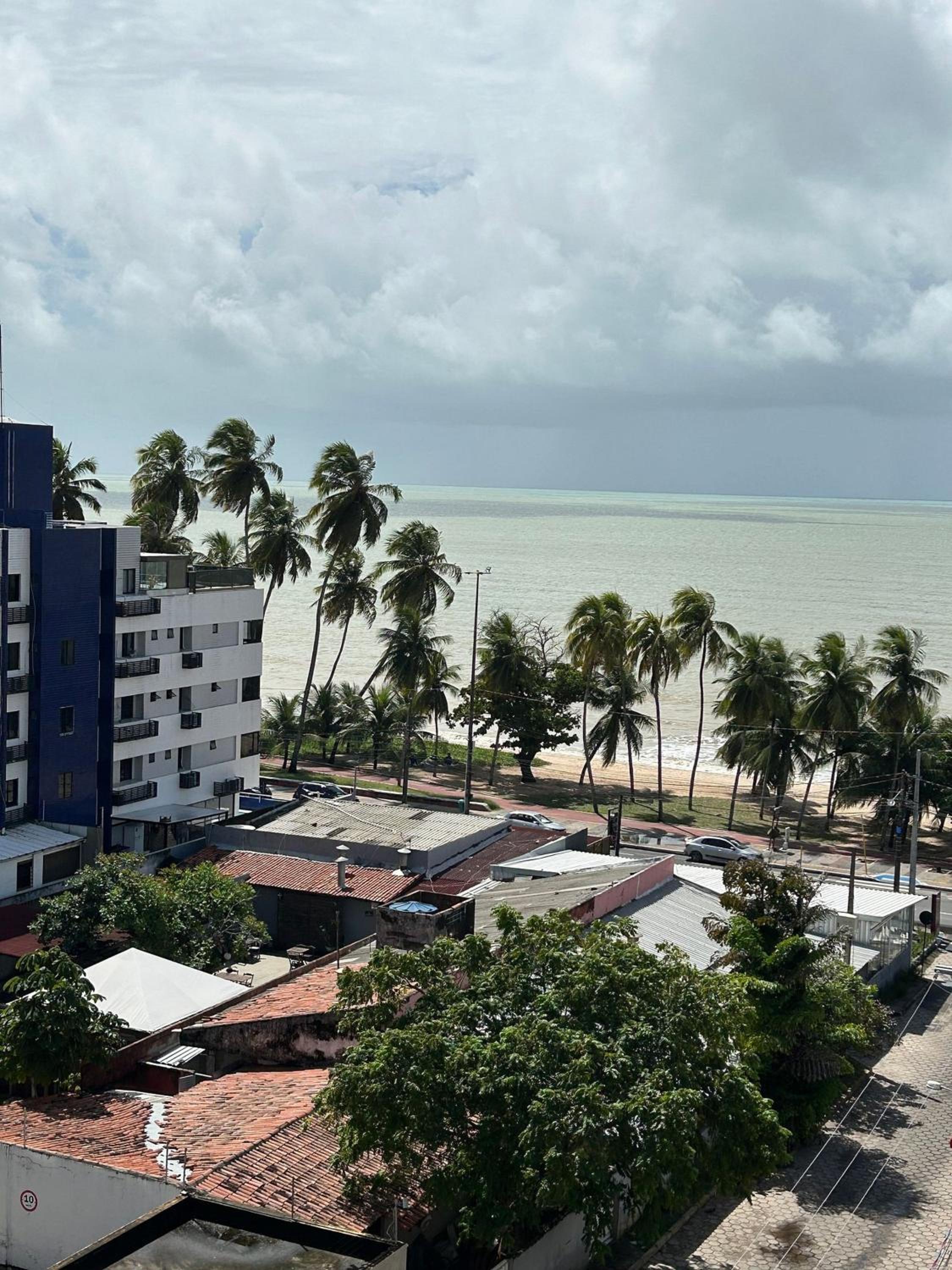 Melhores Flats - Delícia a 50m do mar