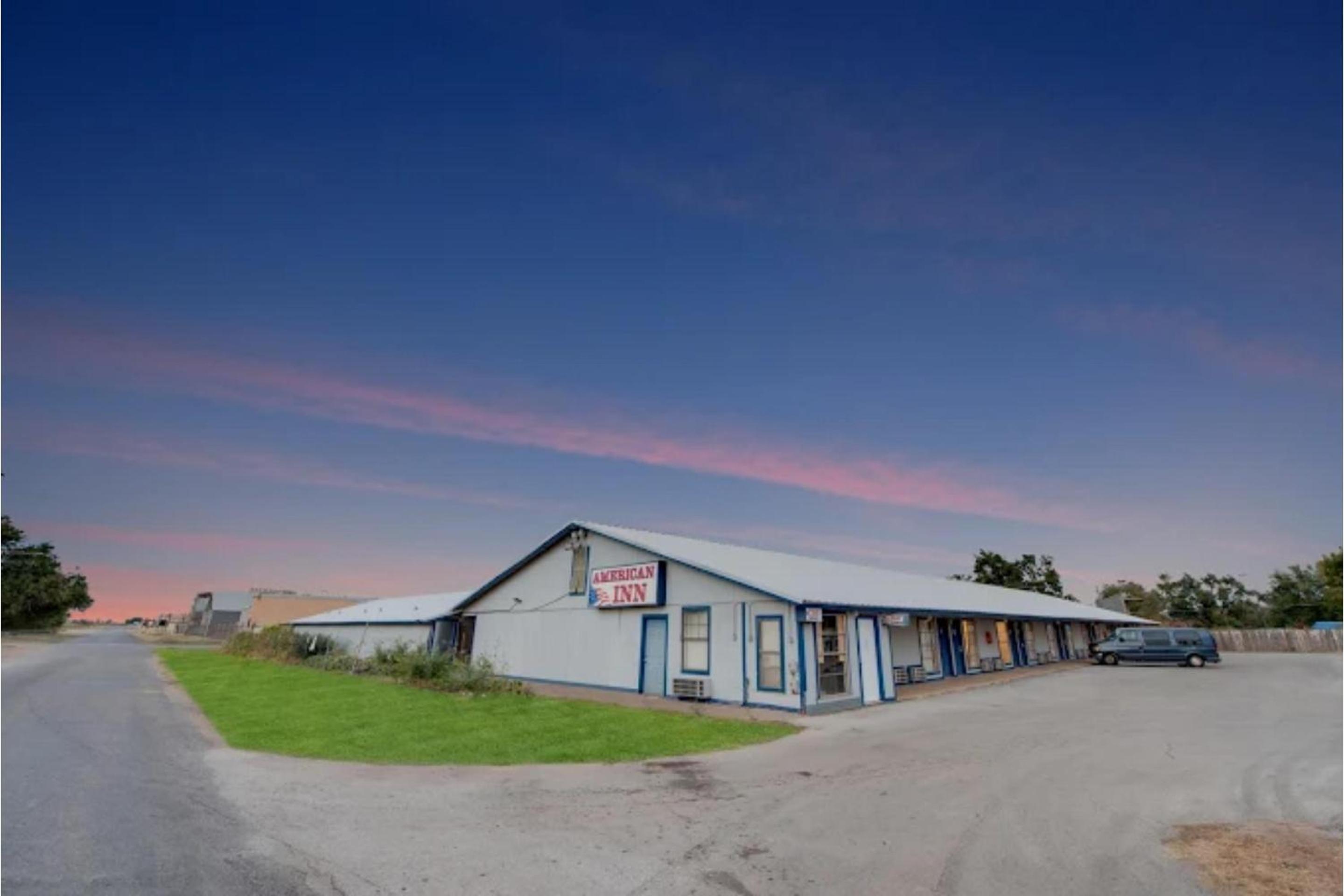 American Inn by Hotel O Vernon US 287
