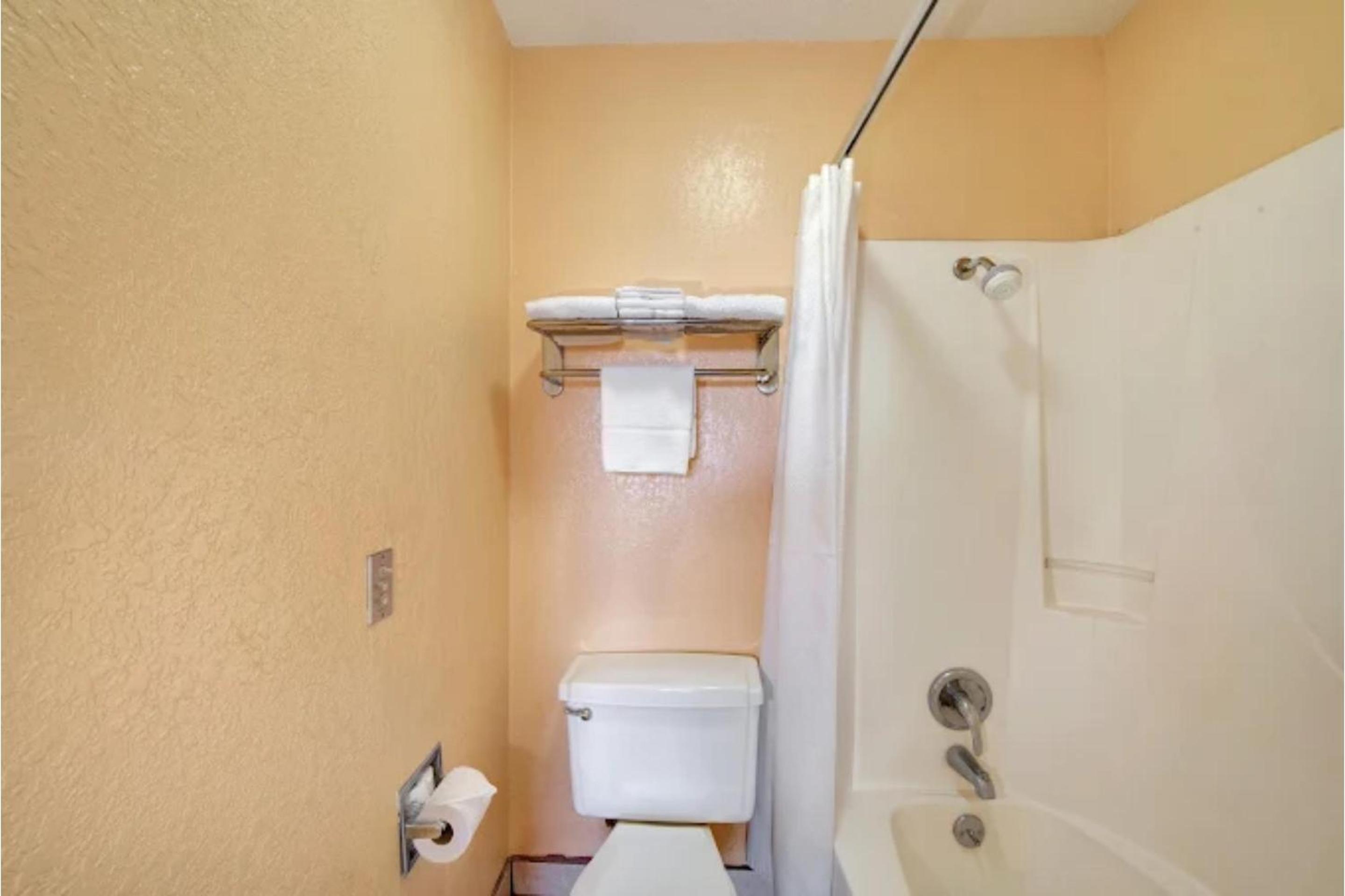 American Inn by Hotel O Vernon US 287