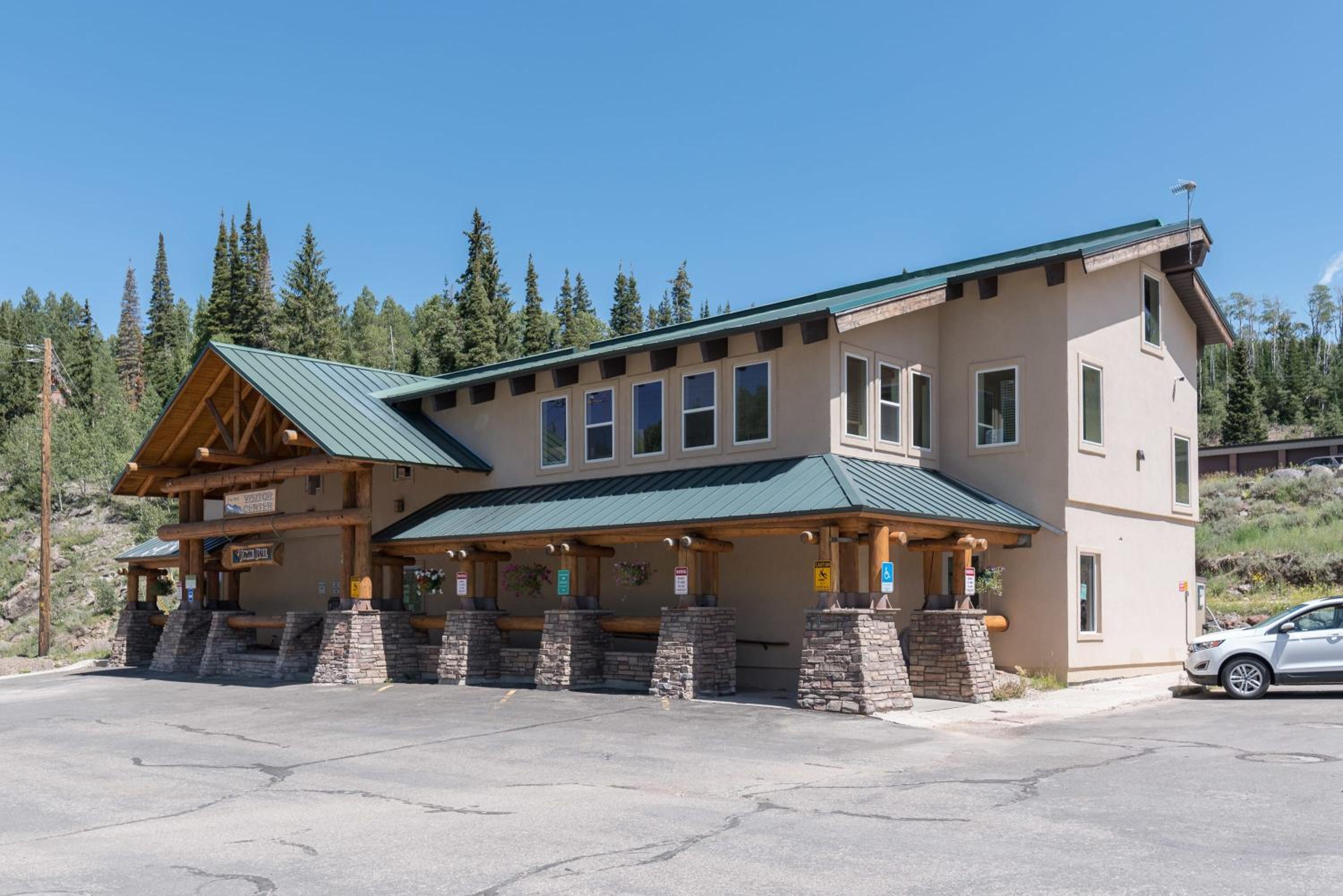 Ski Access SS7B Retreat Pet Friendly