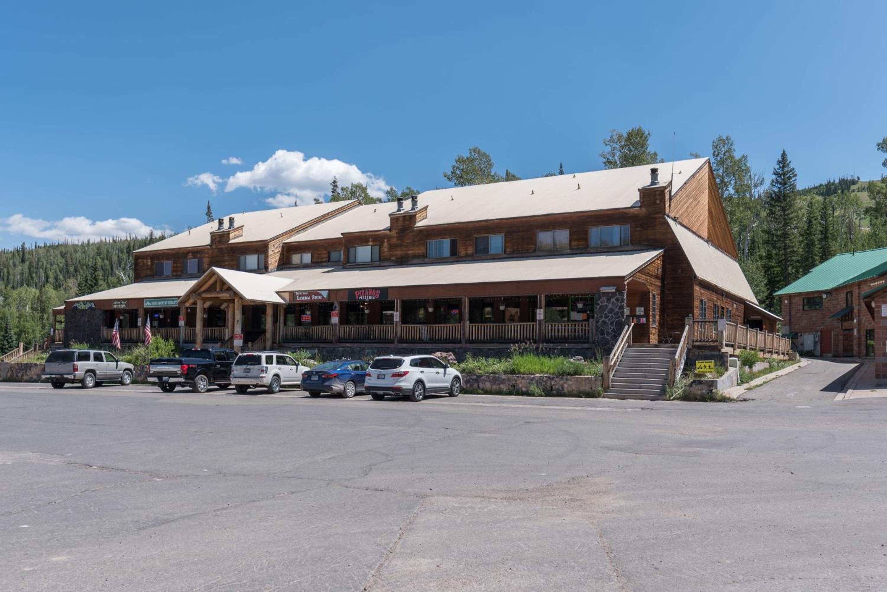 Ski Access SS7B Retreat Pet Friendly