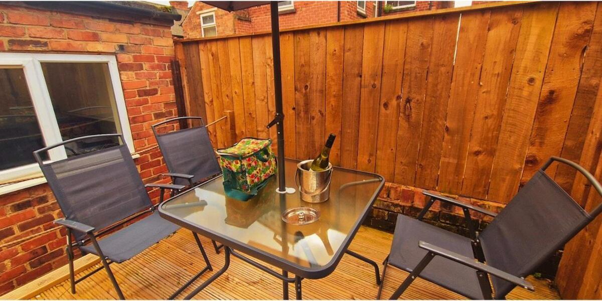 The Burford Hideaway