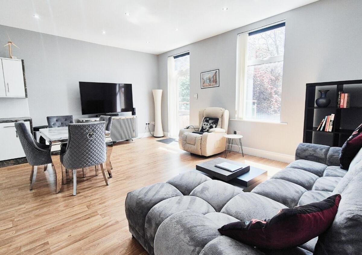 Stylish & Modern 2BR Flat nr Nottingham City Centre