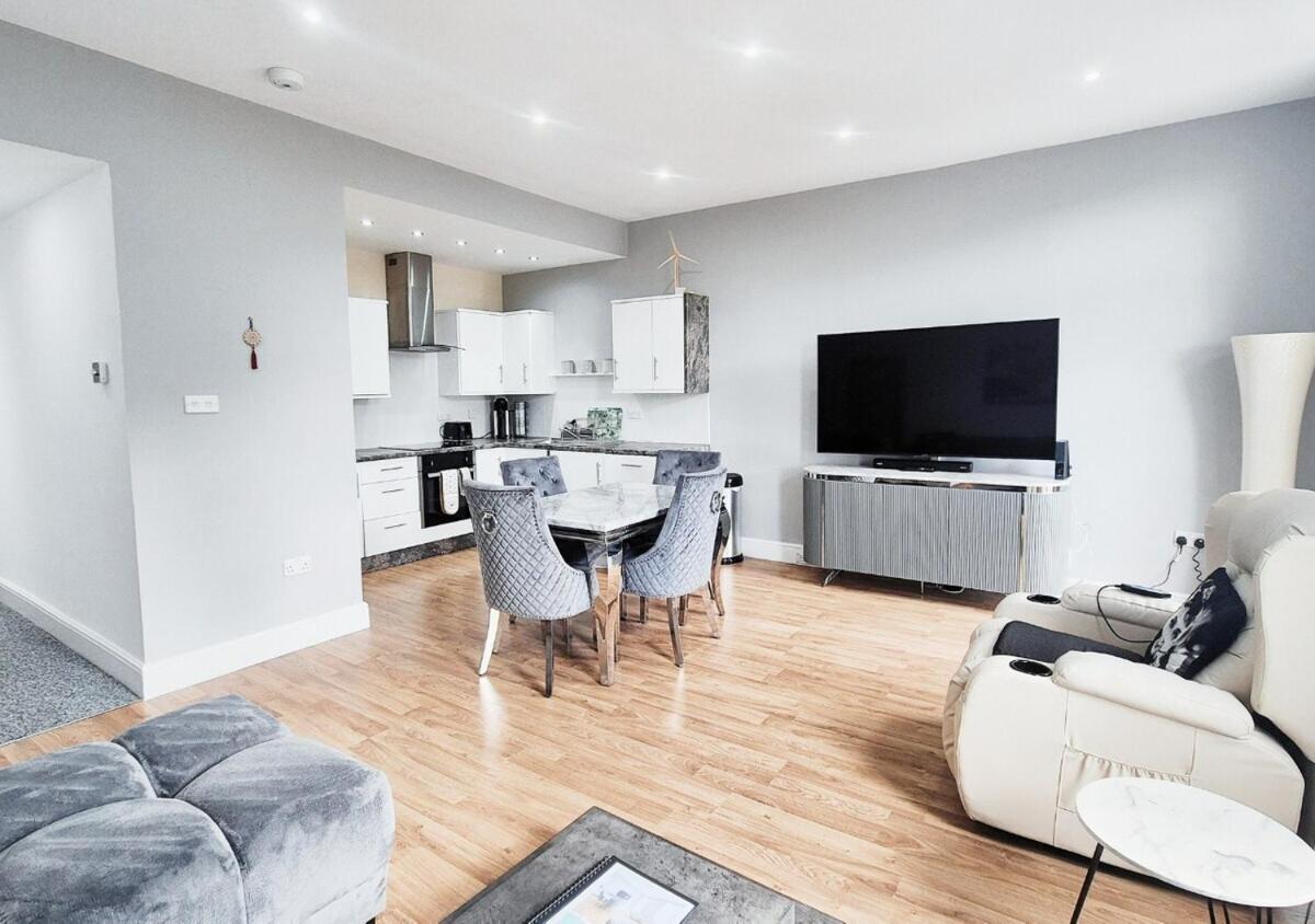 Stylish & Modern 2BR Flat nr Nottingham City Centre