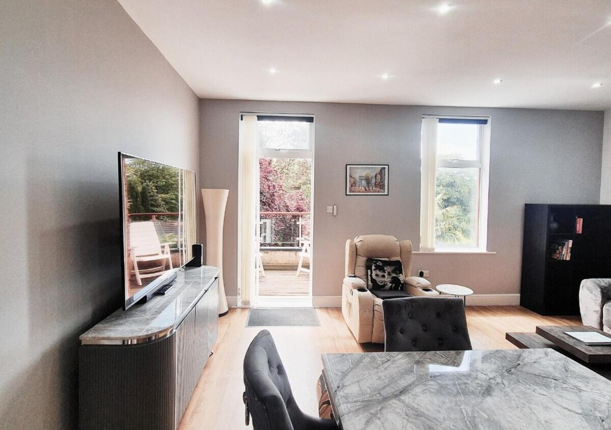 Stylish & Modern 2BR Flat nr Nottingham City Centre