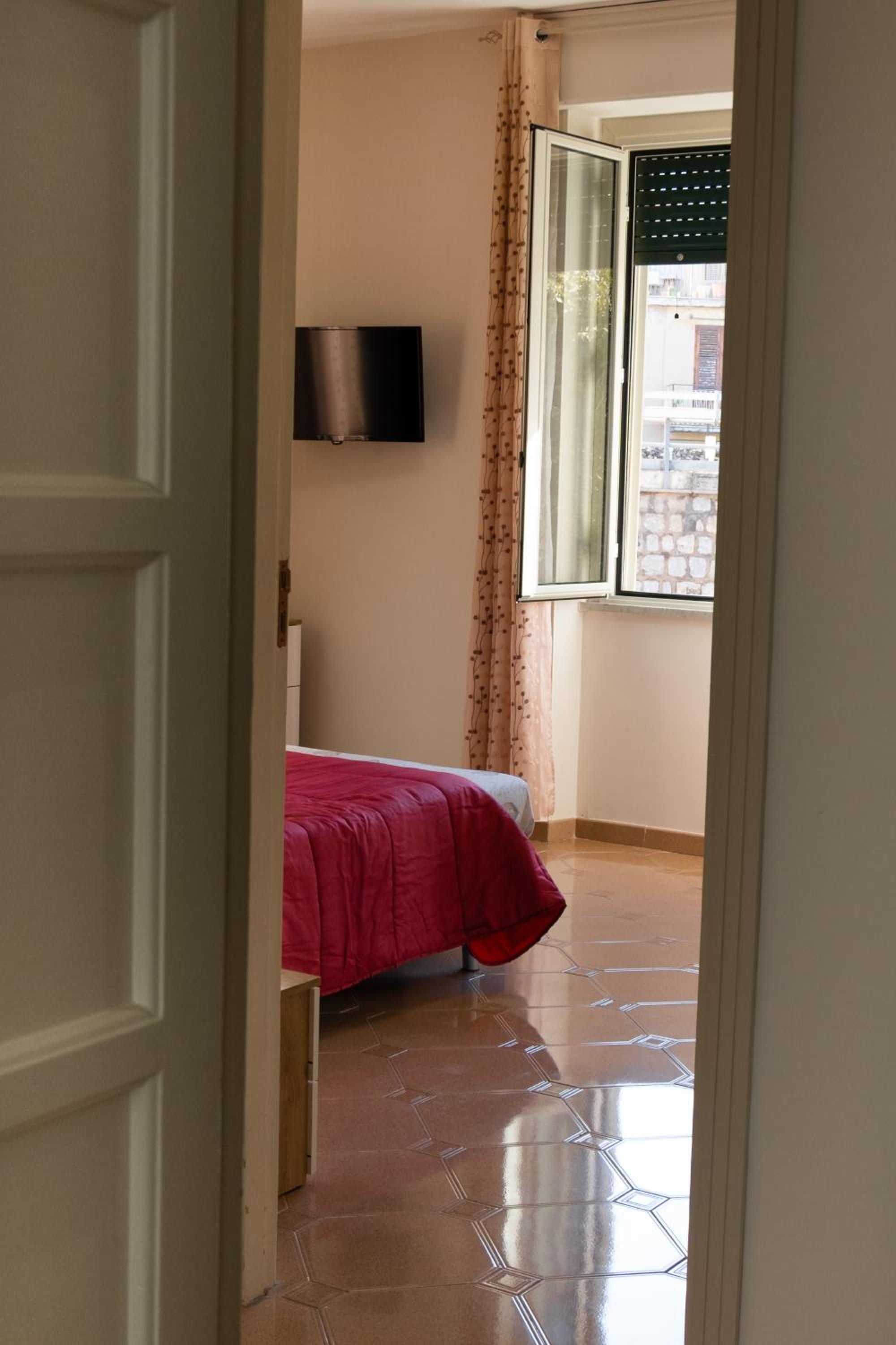 Ampio e Luminoso Appartamento con 3 Camere - Re D'Aragona Vacanze, Termini Imerese