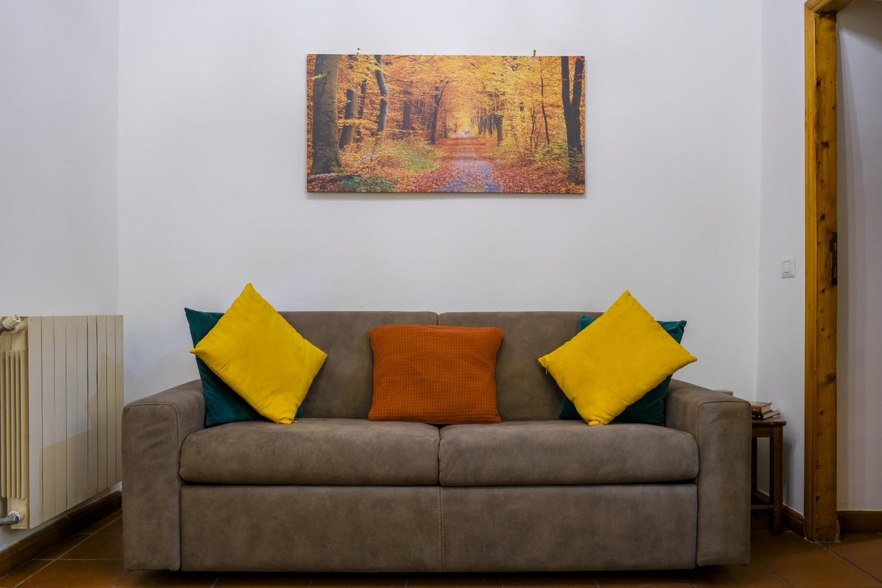 Elegantis Trastevere Comfortable Apartment in the Heart of Historic City