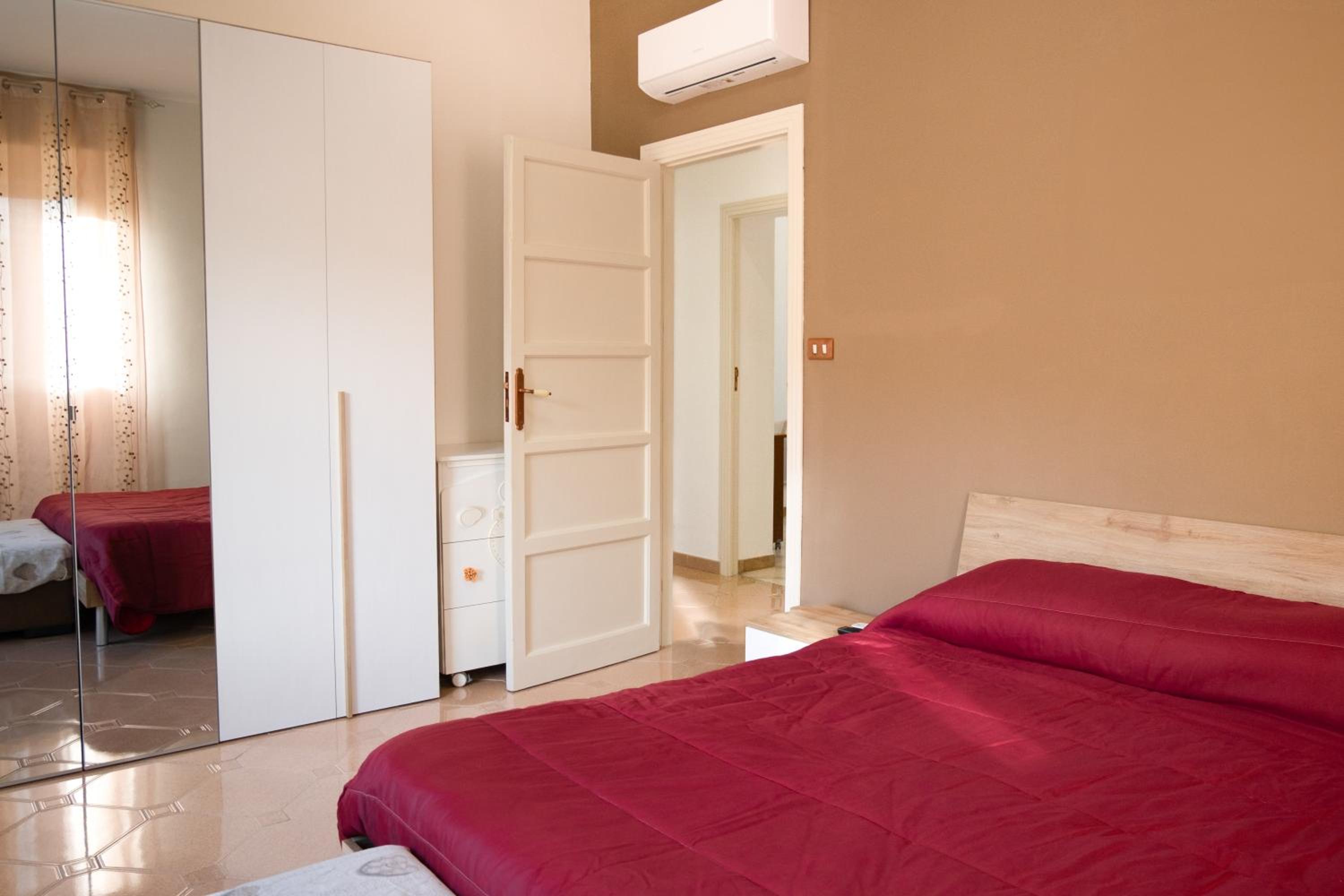 Ampio e Luminoso Appartamento con 3 Camere - Re D'Aragona Vacanze, Termini Imerese
