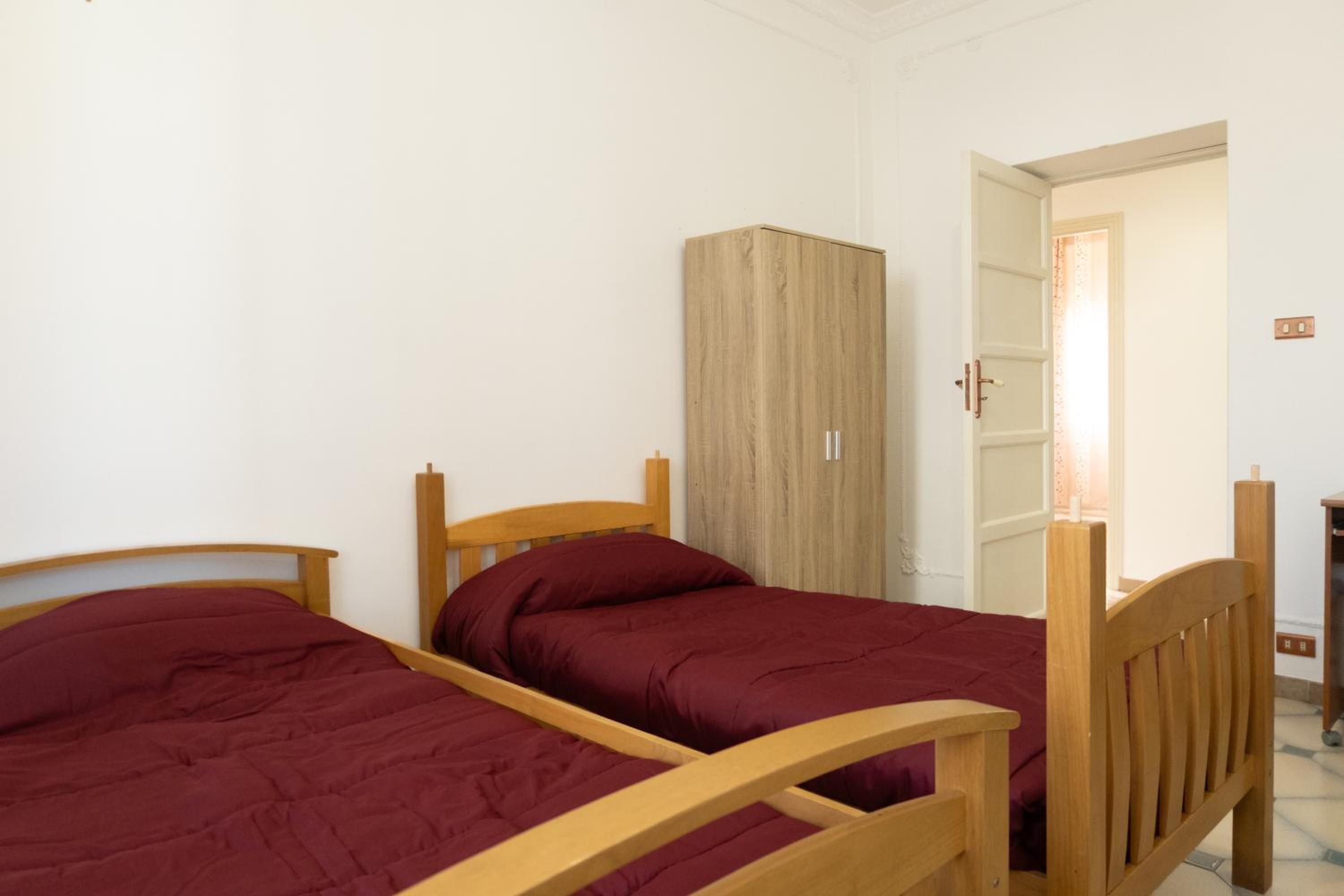 Ampio e Luminoso Appartamento con 3 Camere - Re D'Aragona Vacanze, Termini Imerese