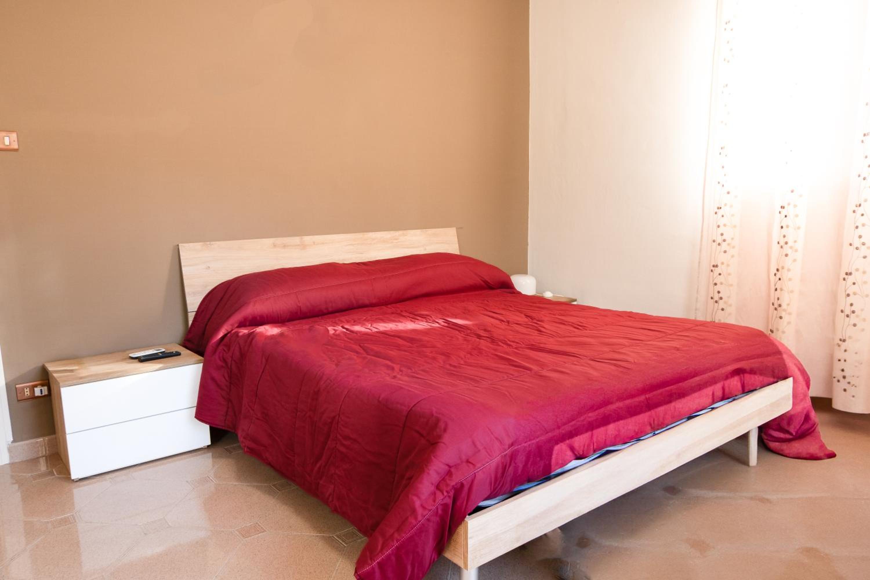 Ampio e Luminoso Appartamento con 3 Camere - Re D'Aragona Vacanze, Termini Imerese