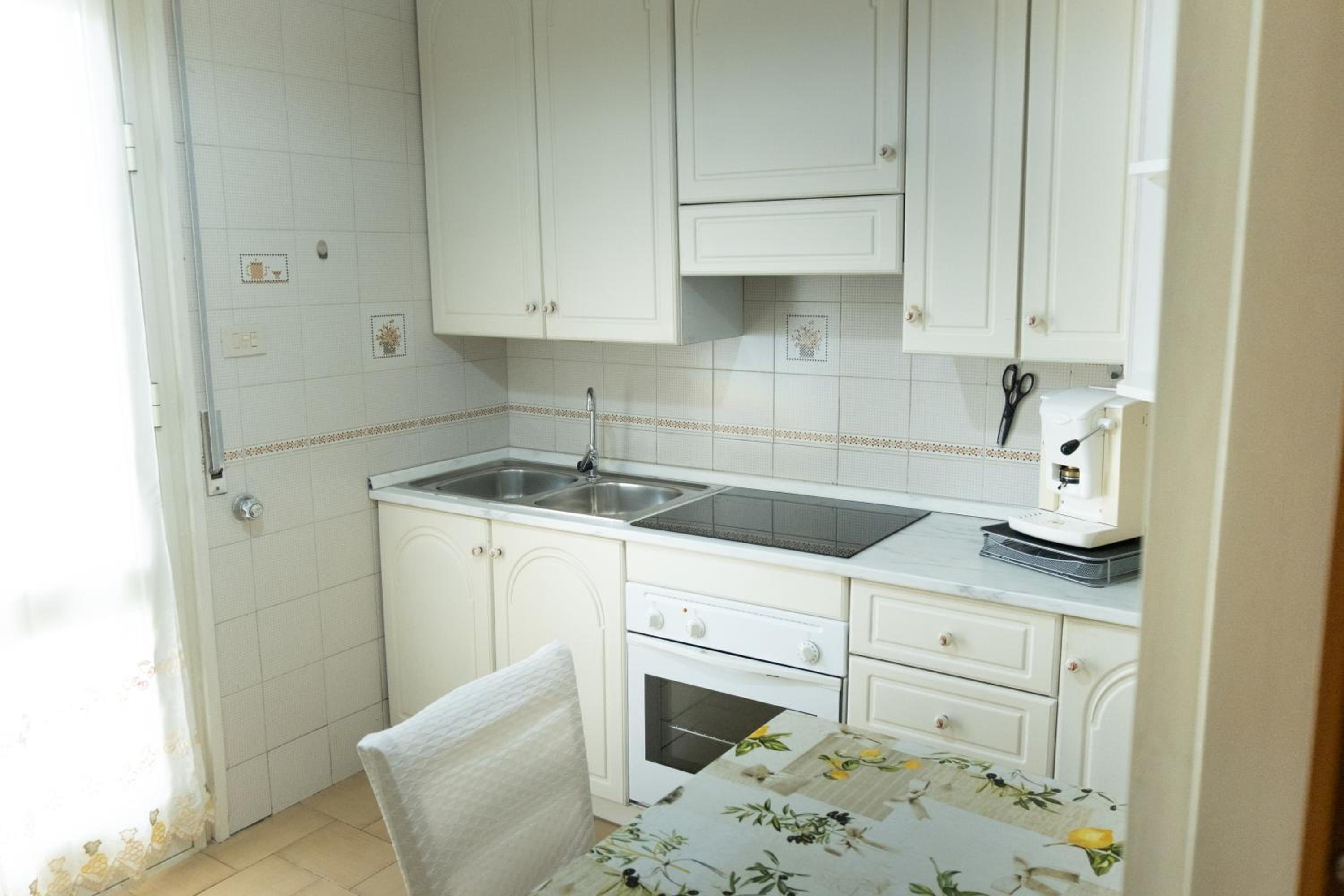 Ampio e Luminoso Appartamento con 3 Camere - Re D'Aragona Vacanze, Termini Imerese