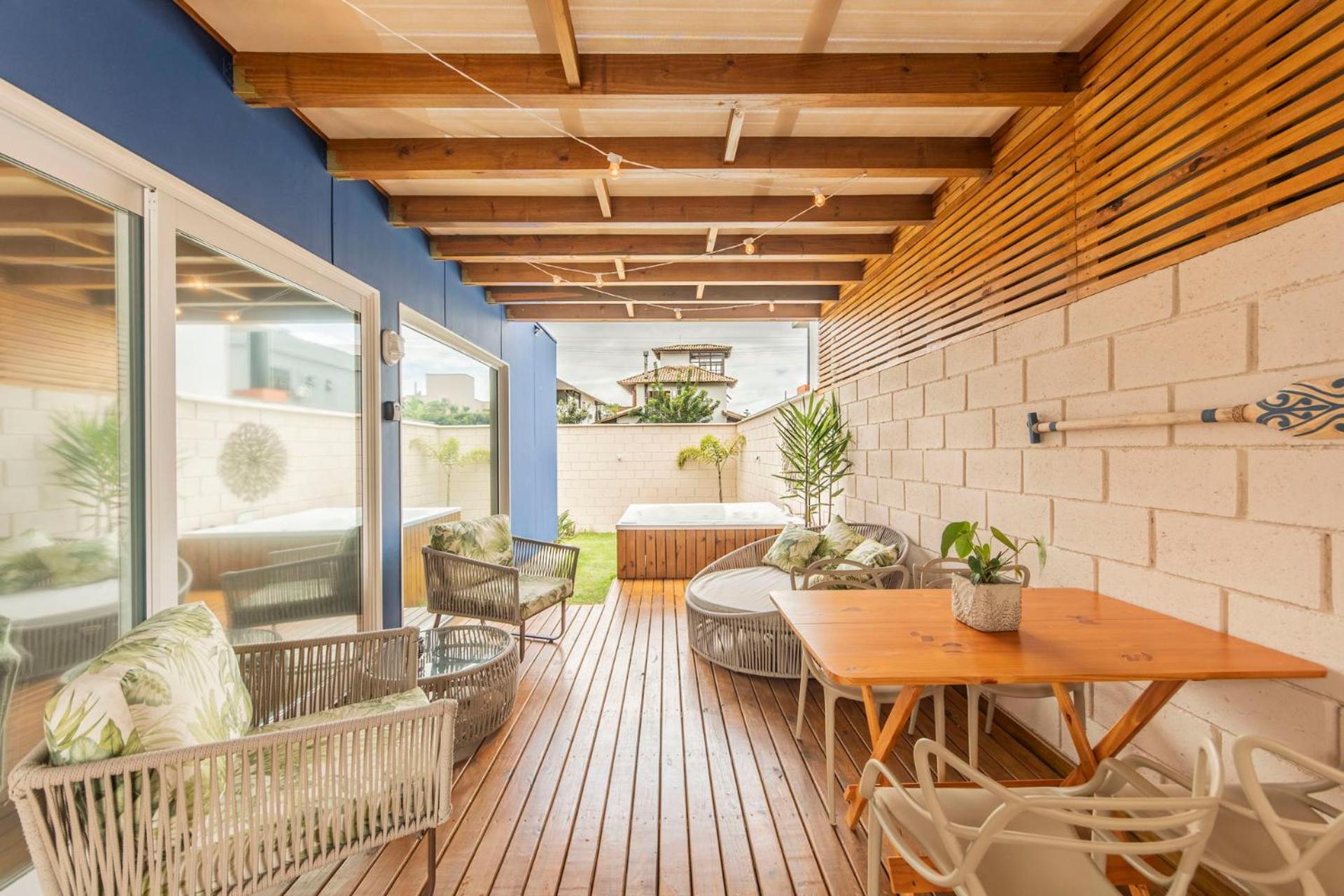 Casa com jardim e banheira para 2 pessoas UR7030