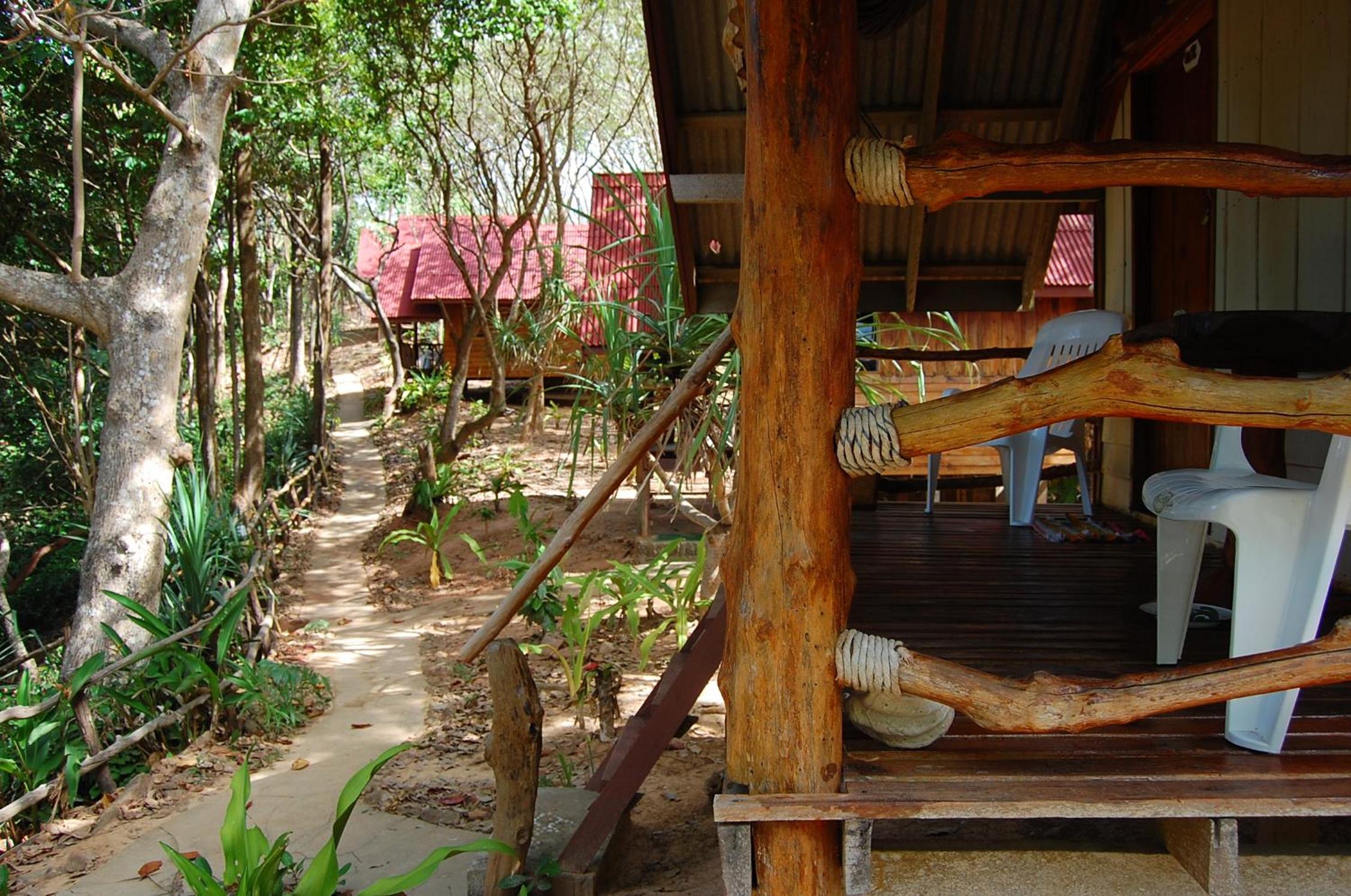 Jungle Hill Beach Bungalow