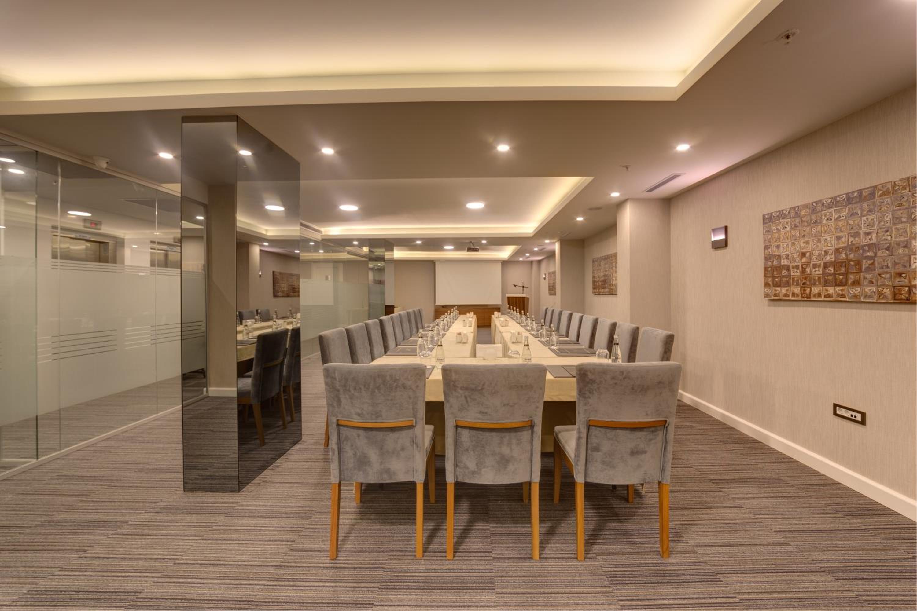 The Menord Hotel - Image 33