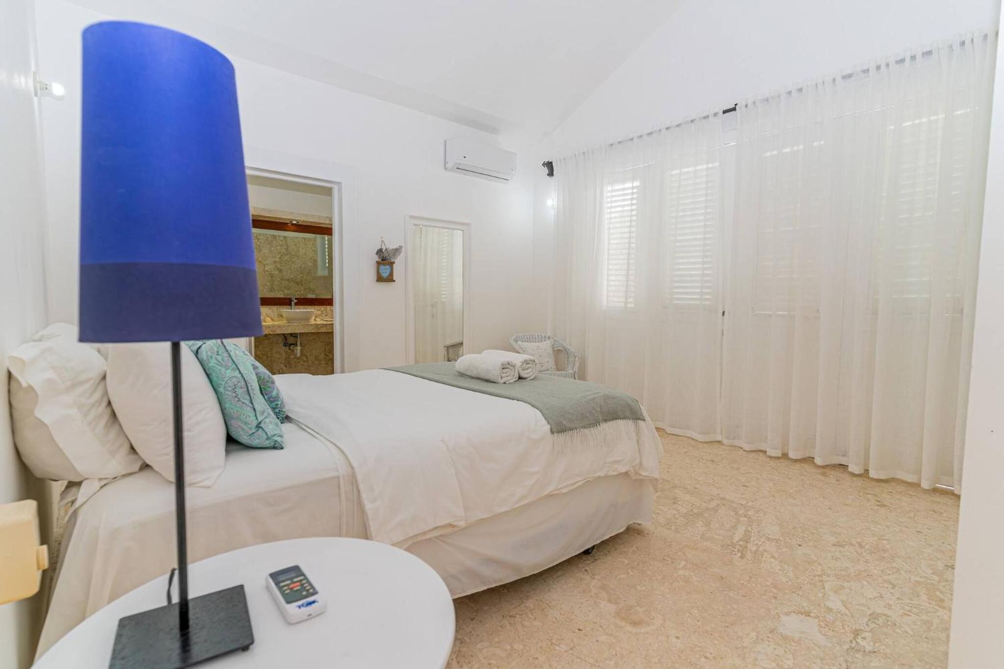 Las Marinas Los Nmada, 80 meters from Coson beach