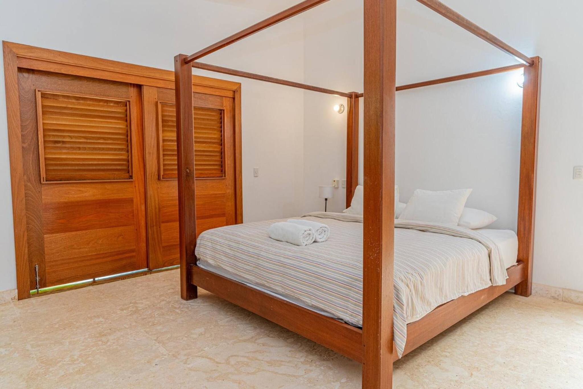 Las Marinas Los Nmada, 80 meters from Coson beach