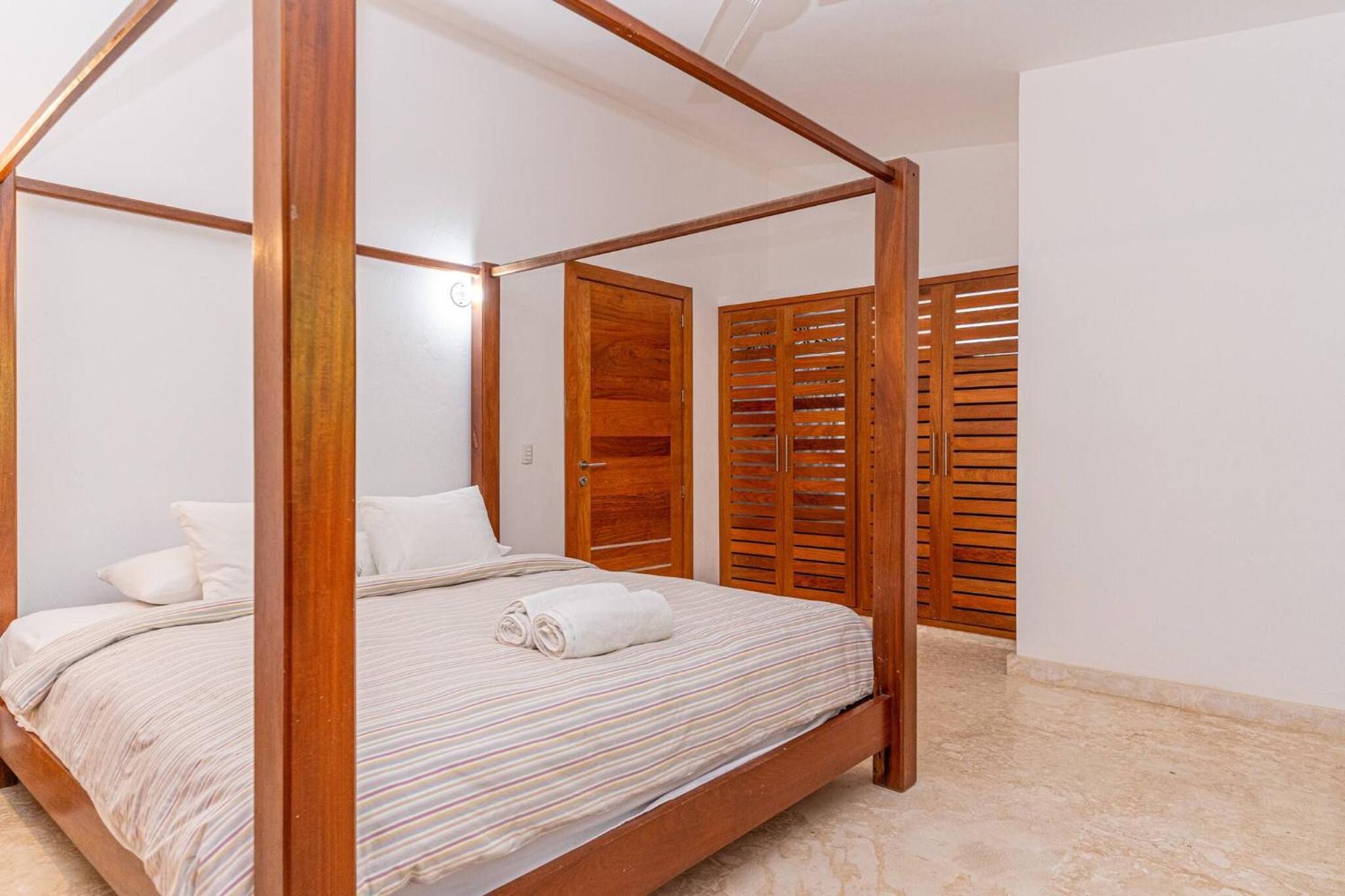 Las Marinas Los Nmada, 80 meters from Coson beach