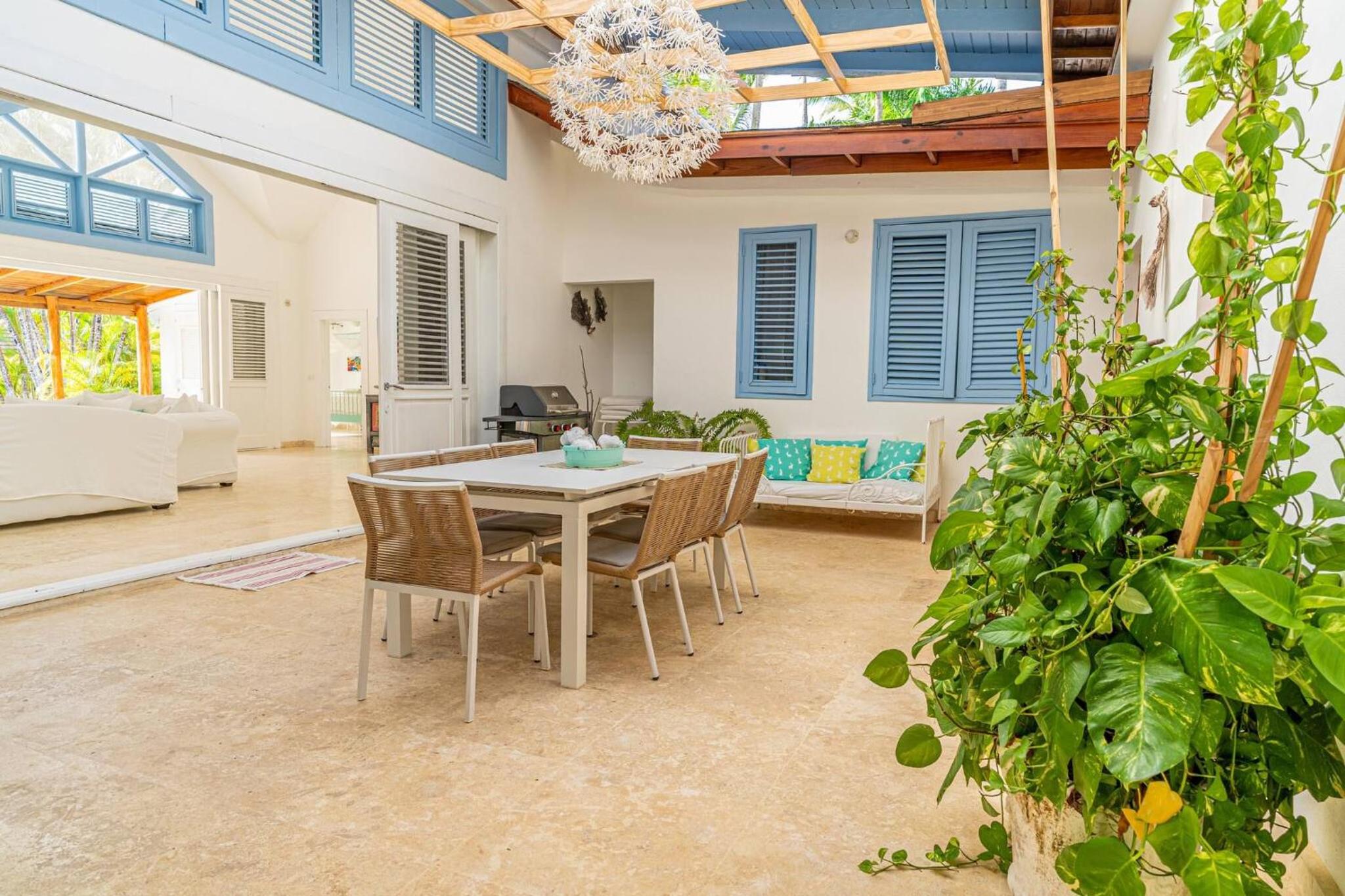 Las Marinas Los Nmada, 80 meters from Coson beach