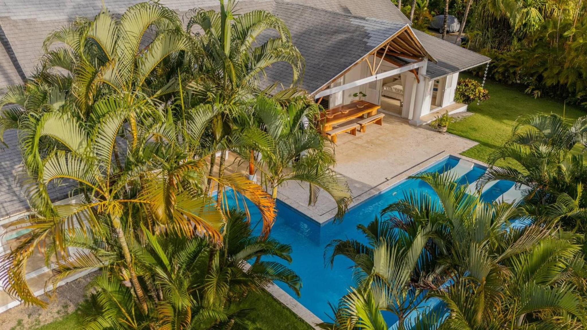 Las Marinas Los Nmada, 80 meters from Coson beach
