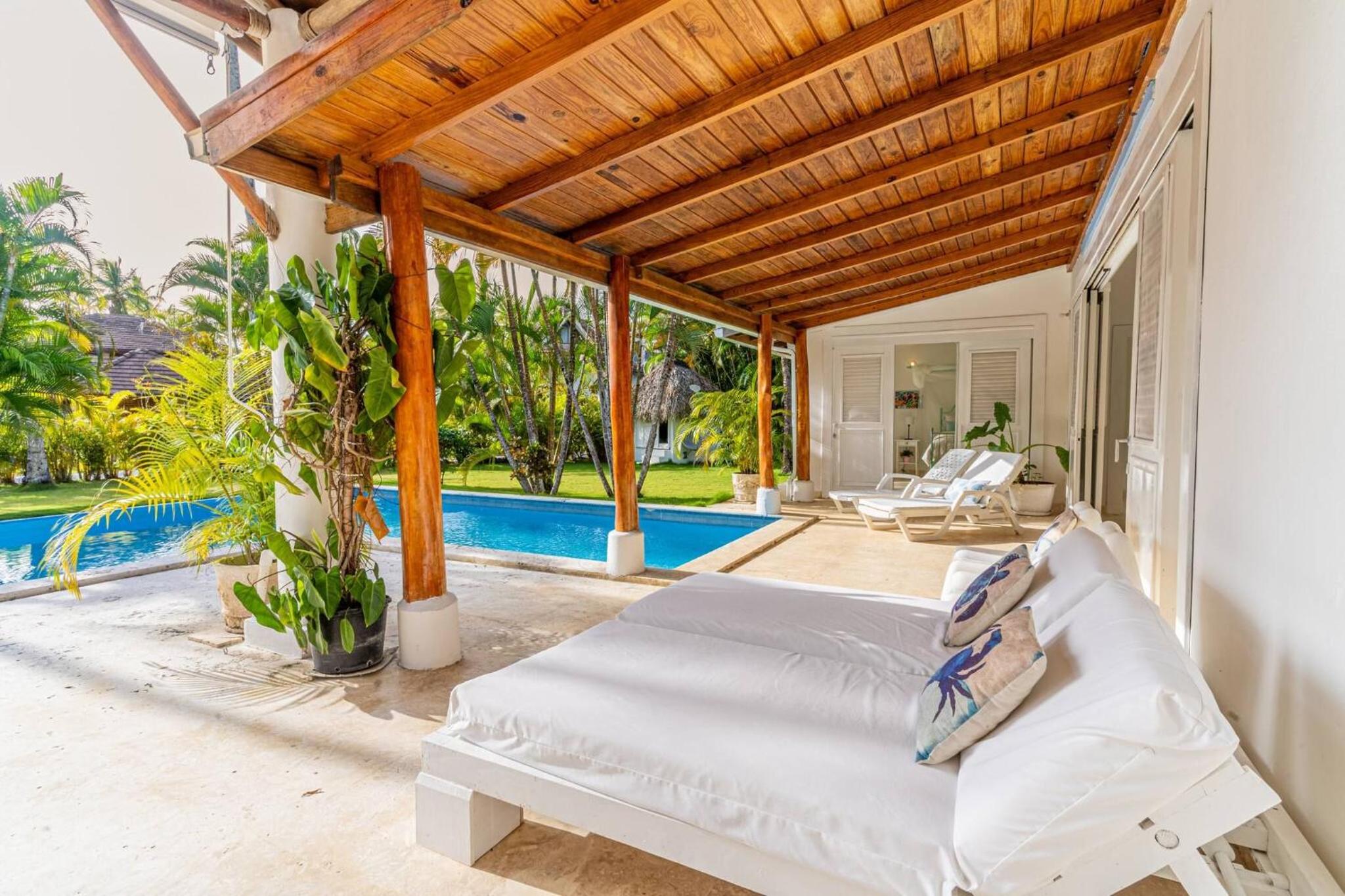 Las Marinas Los Nmada, 80 meters from Coson beach
