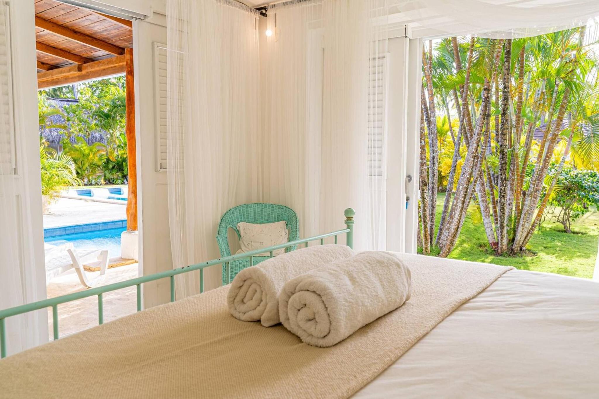 Las Marinas Los Nmada, 80 meters from Coson beach