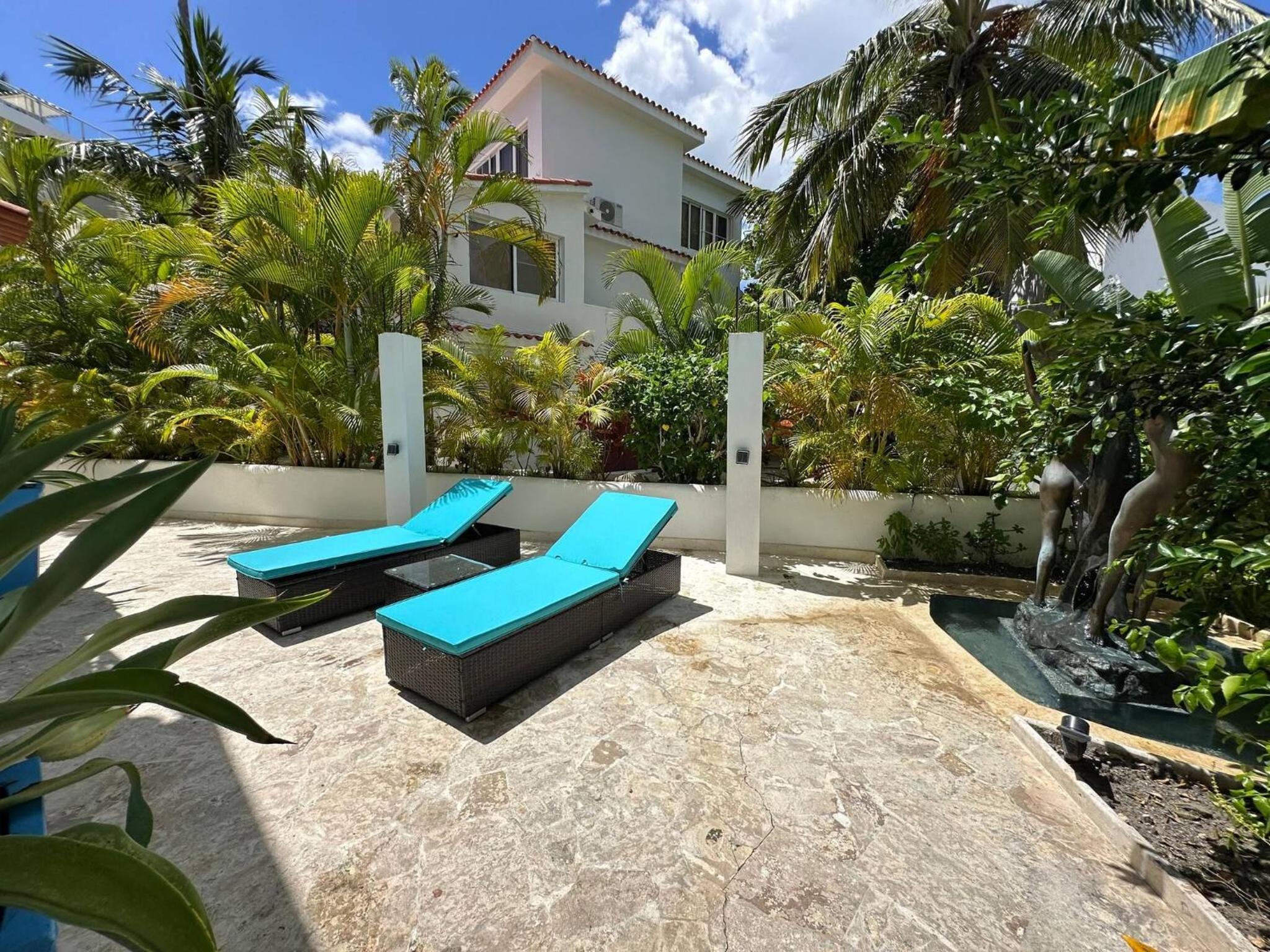 Villa Sandra Los Corales 2 minutes from the beach