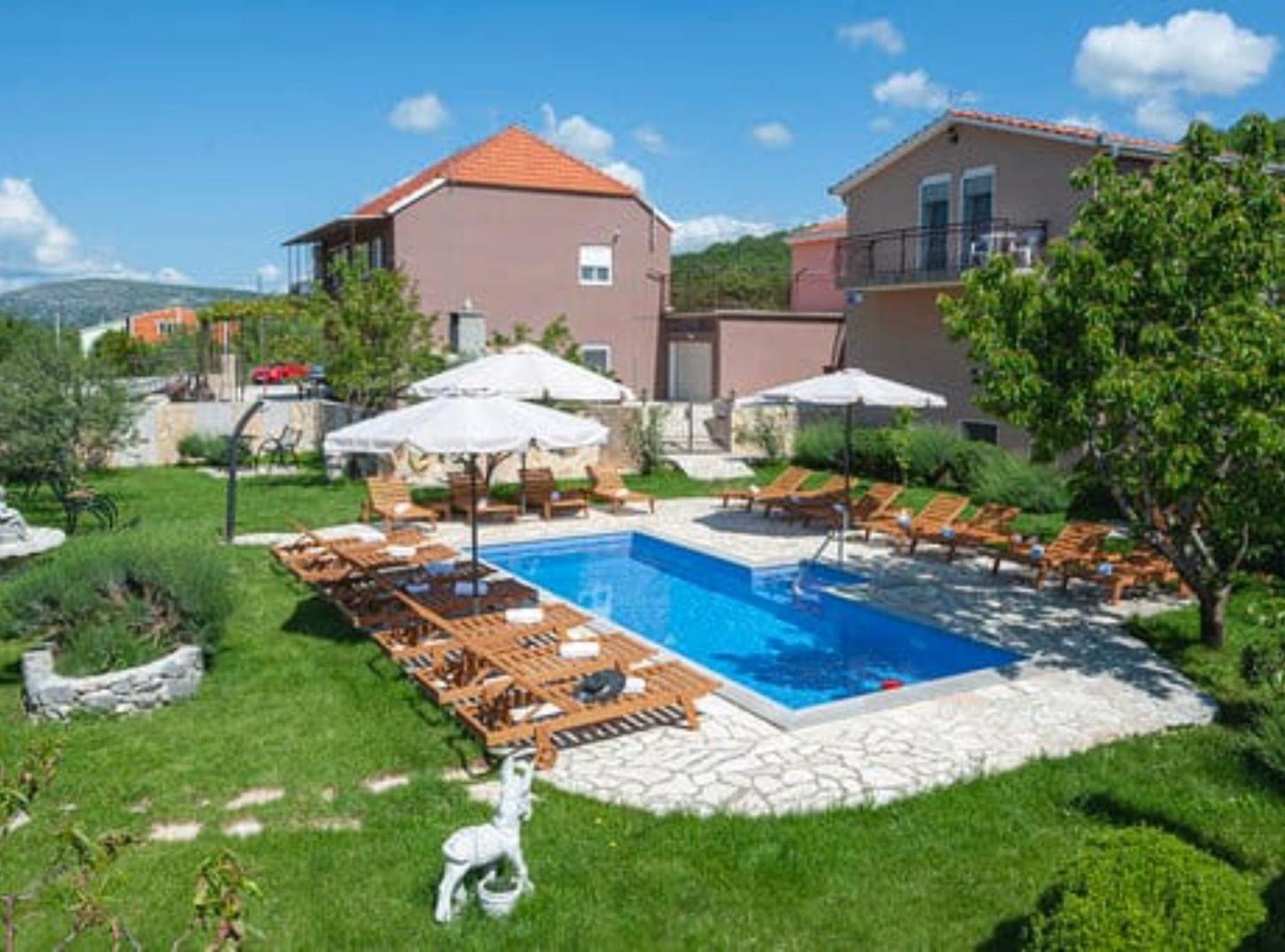 Villa Popovića dvori