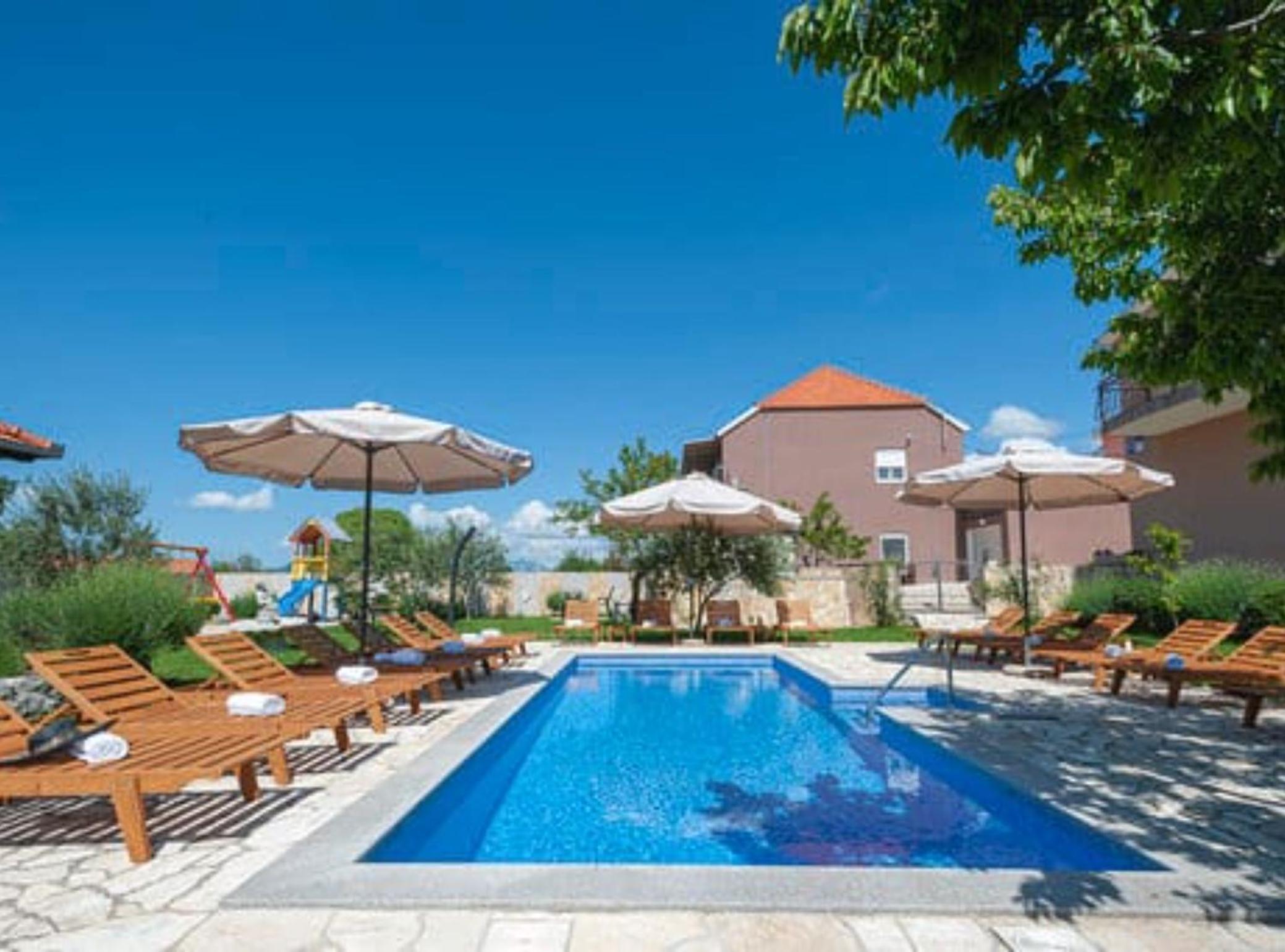 Villa Popovića dvori