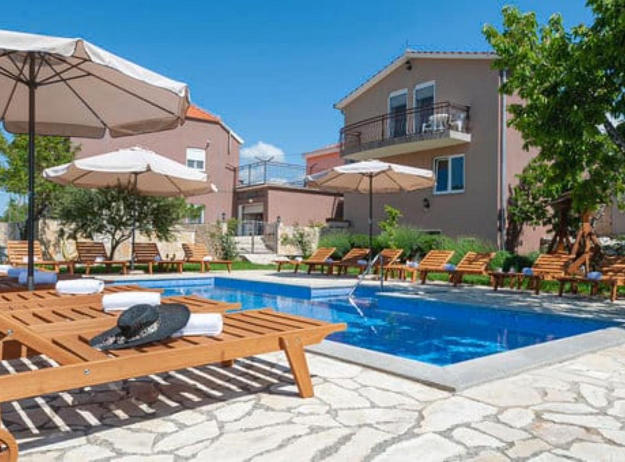 Villa Popovića dvori
