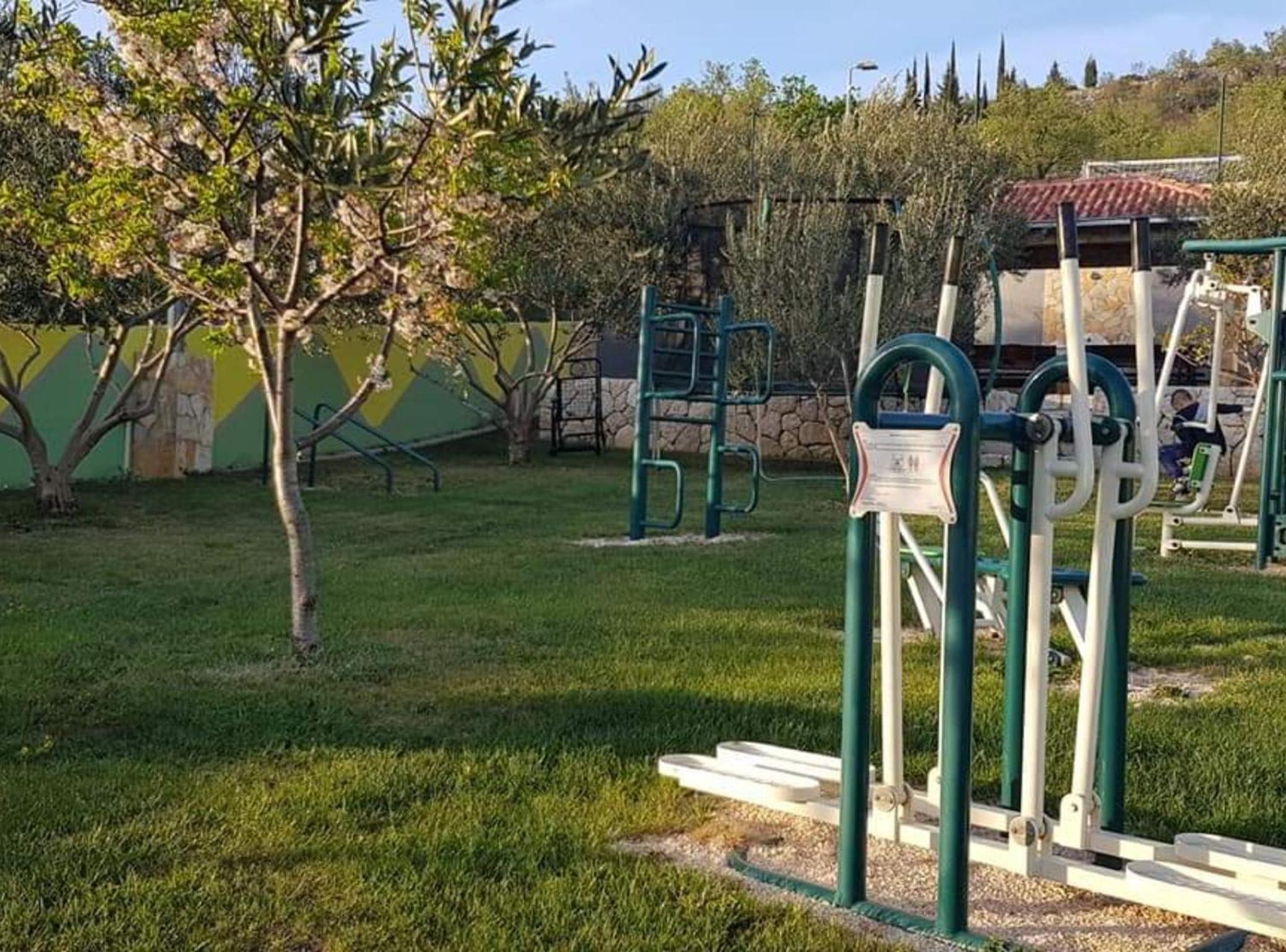 Villa Popovića dvori