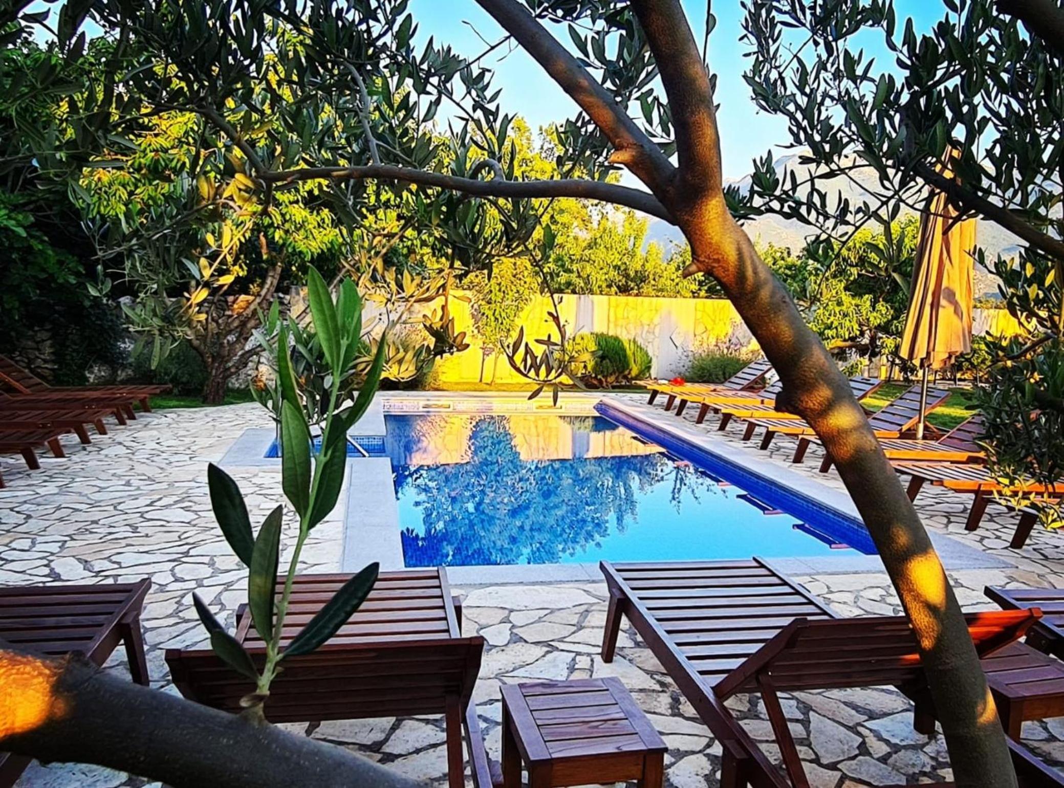Villa Popovića dvori