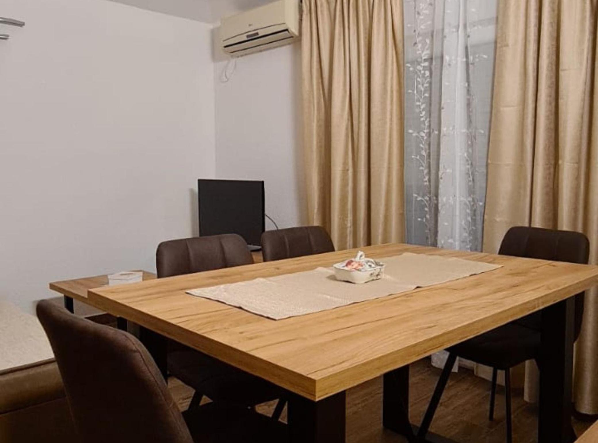 Villa Popovića dvori