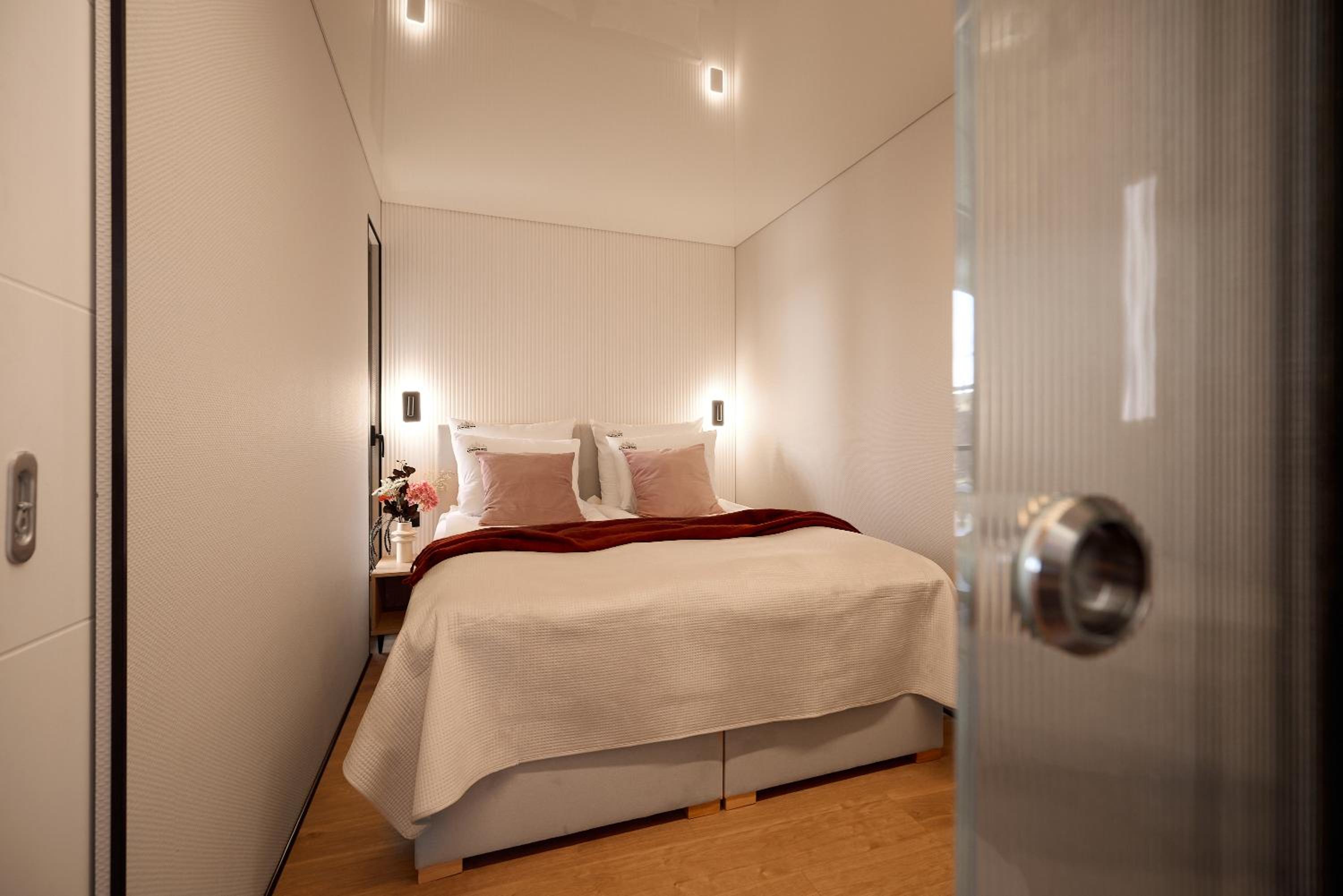 Domy Na Wodzie - La Mare Motlava Houseboats by Downtown Apartments