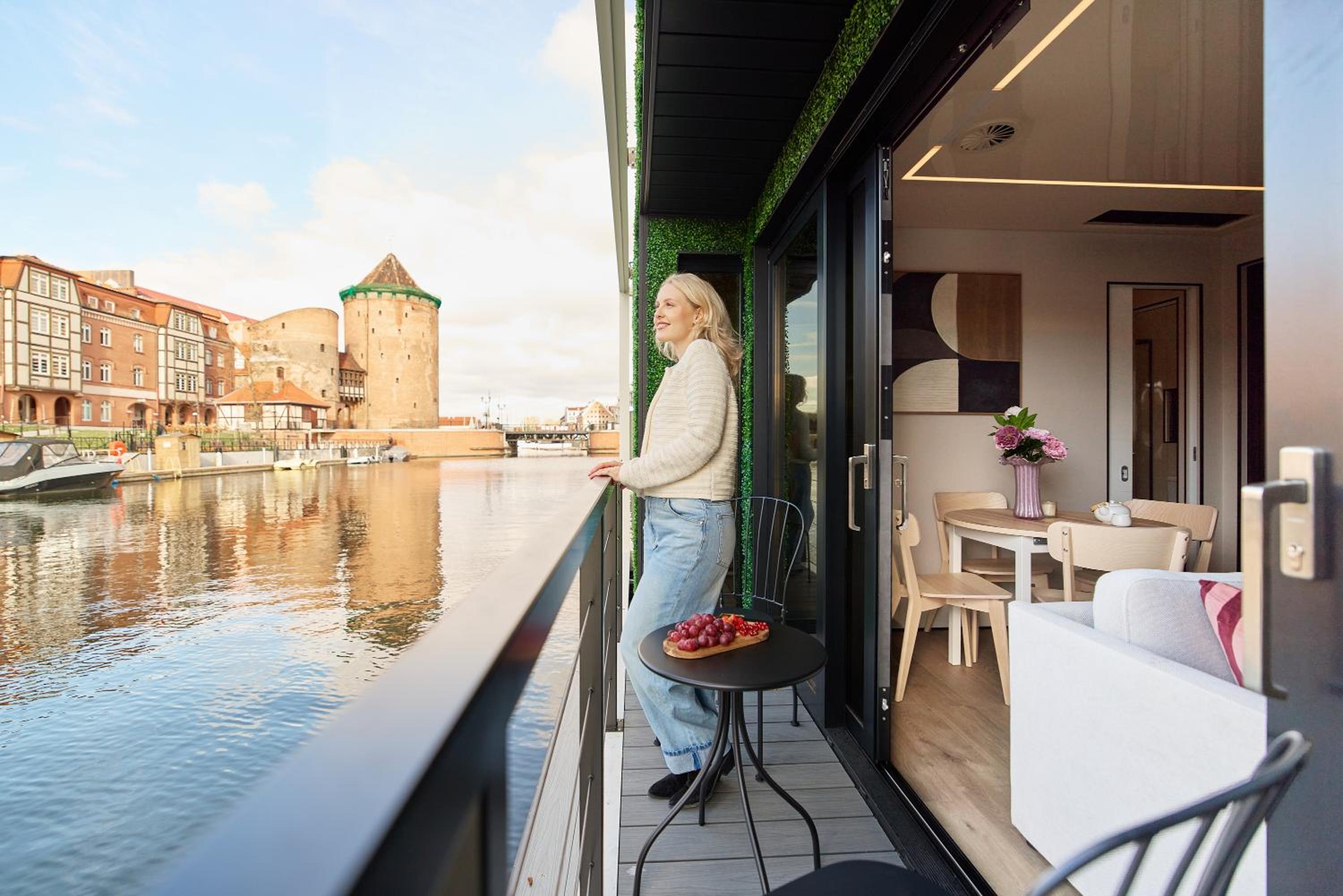 Domy Na Wodzie - La Mare Motlava Houseboats by Downtown Apartments