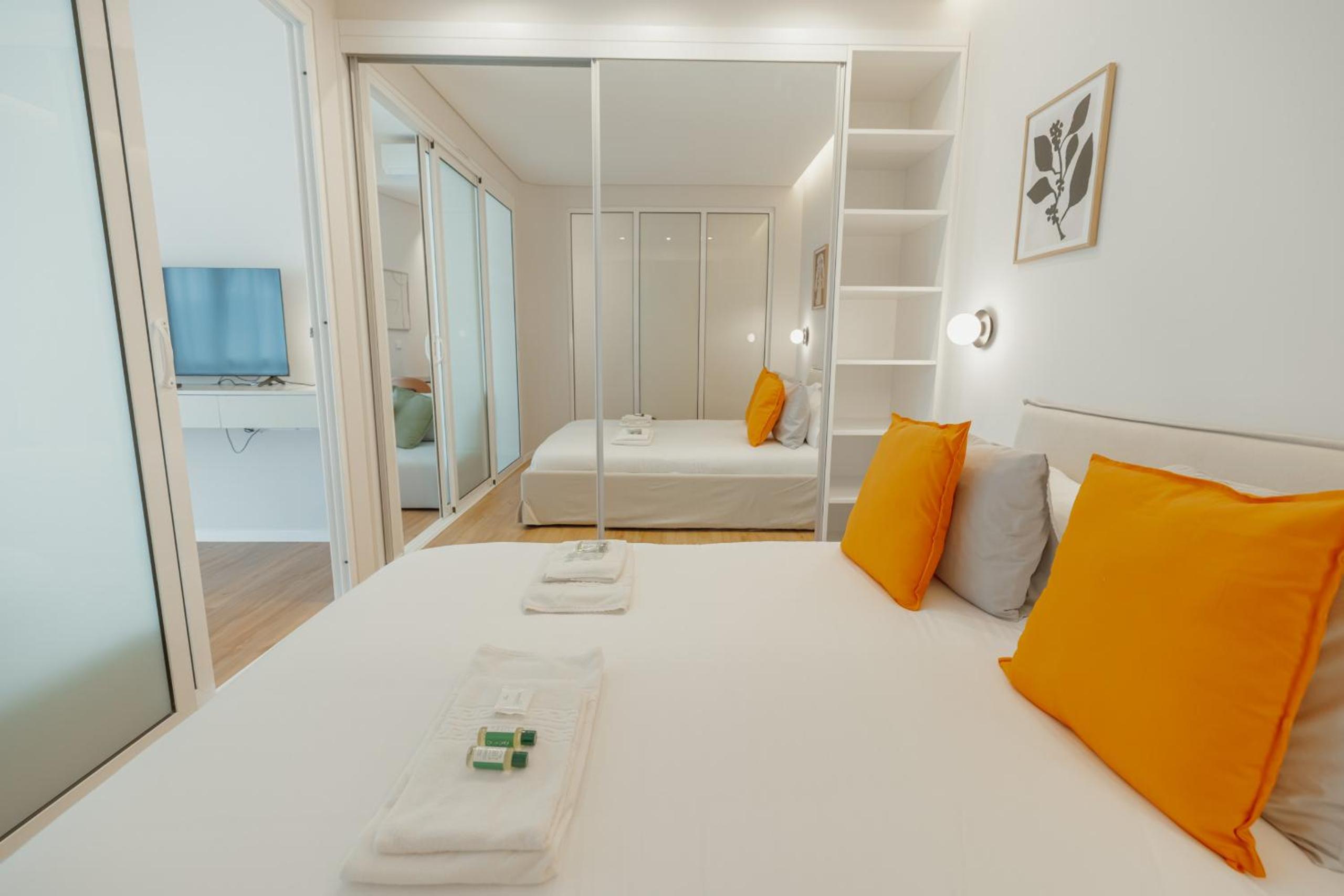 Bright Window Apartment by Vacationy