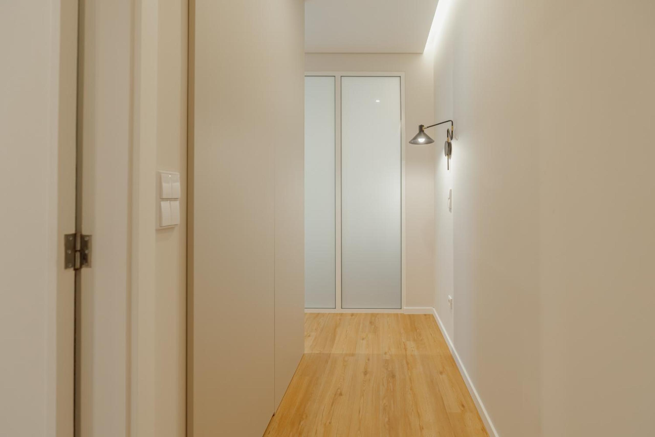 Bright Window Apartment by Vacationy