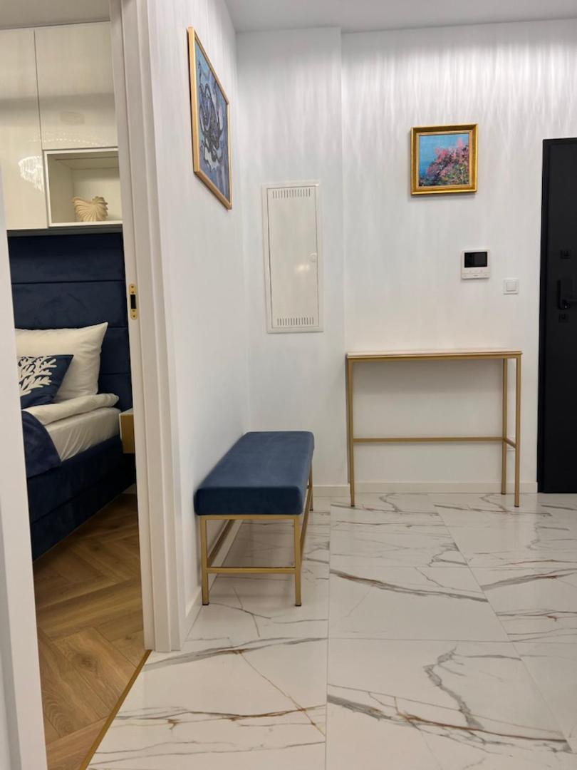 Bulvar & Parking by Downtown Apartments