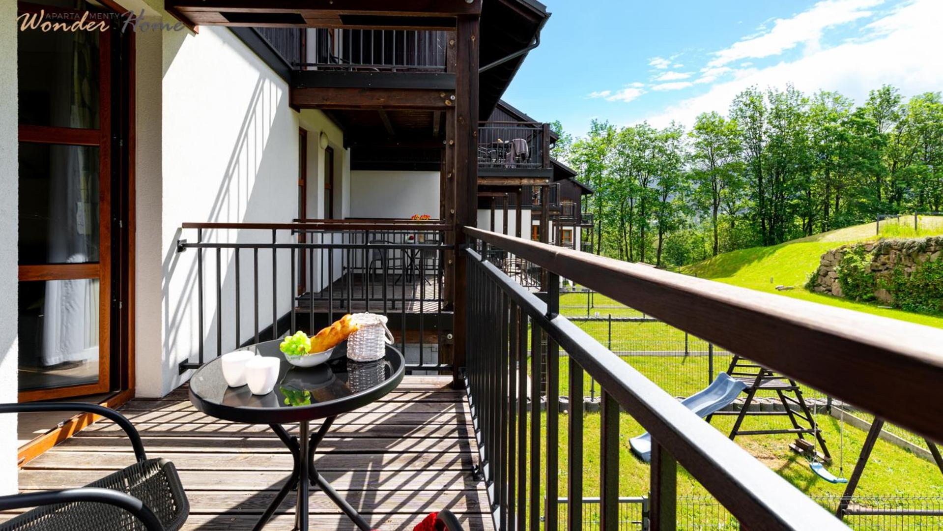 Wonder Home Residence - Apartamenty z balkonami i ogródkami, blisko stoku narciarskiego Karpatka i szlaków turystycznych